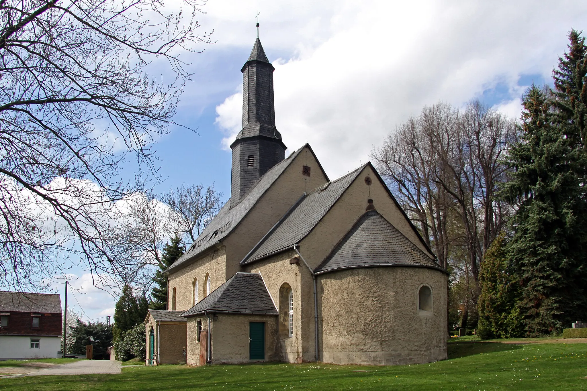 Photo showing: Altenhof, Dorfkirche von Südost