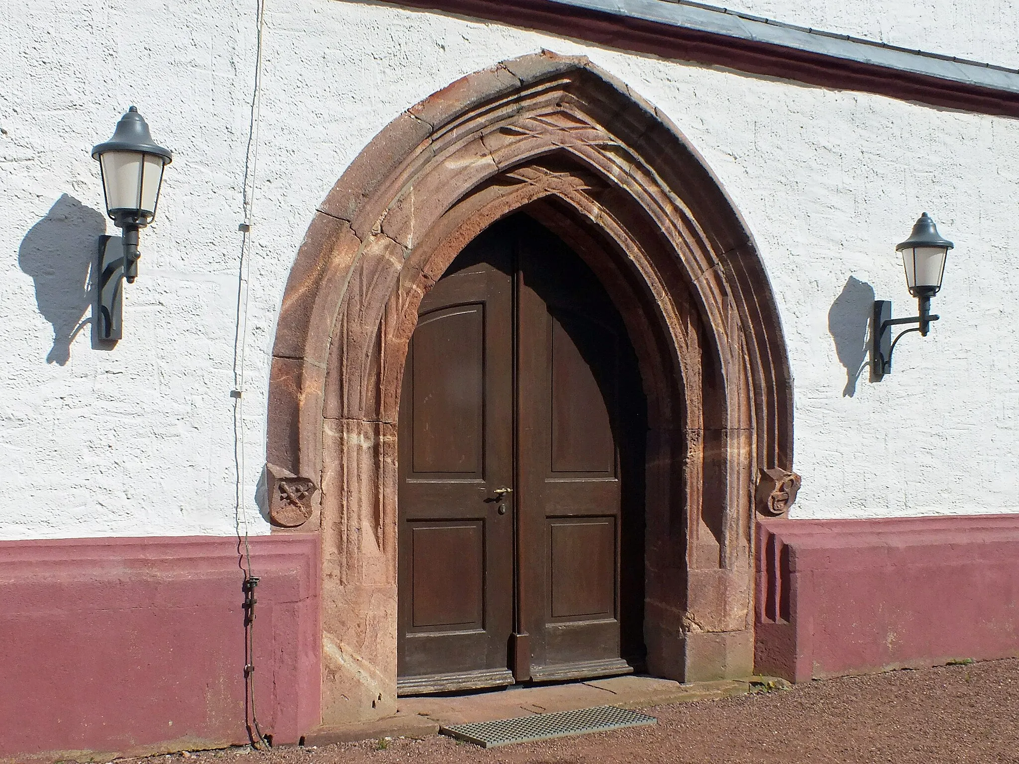 Photo showing: Gotischer Türstock der St. Annenkirche in Seelitz