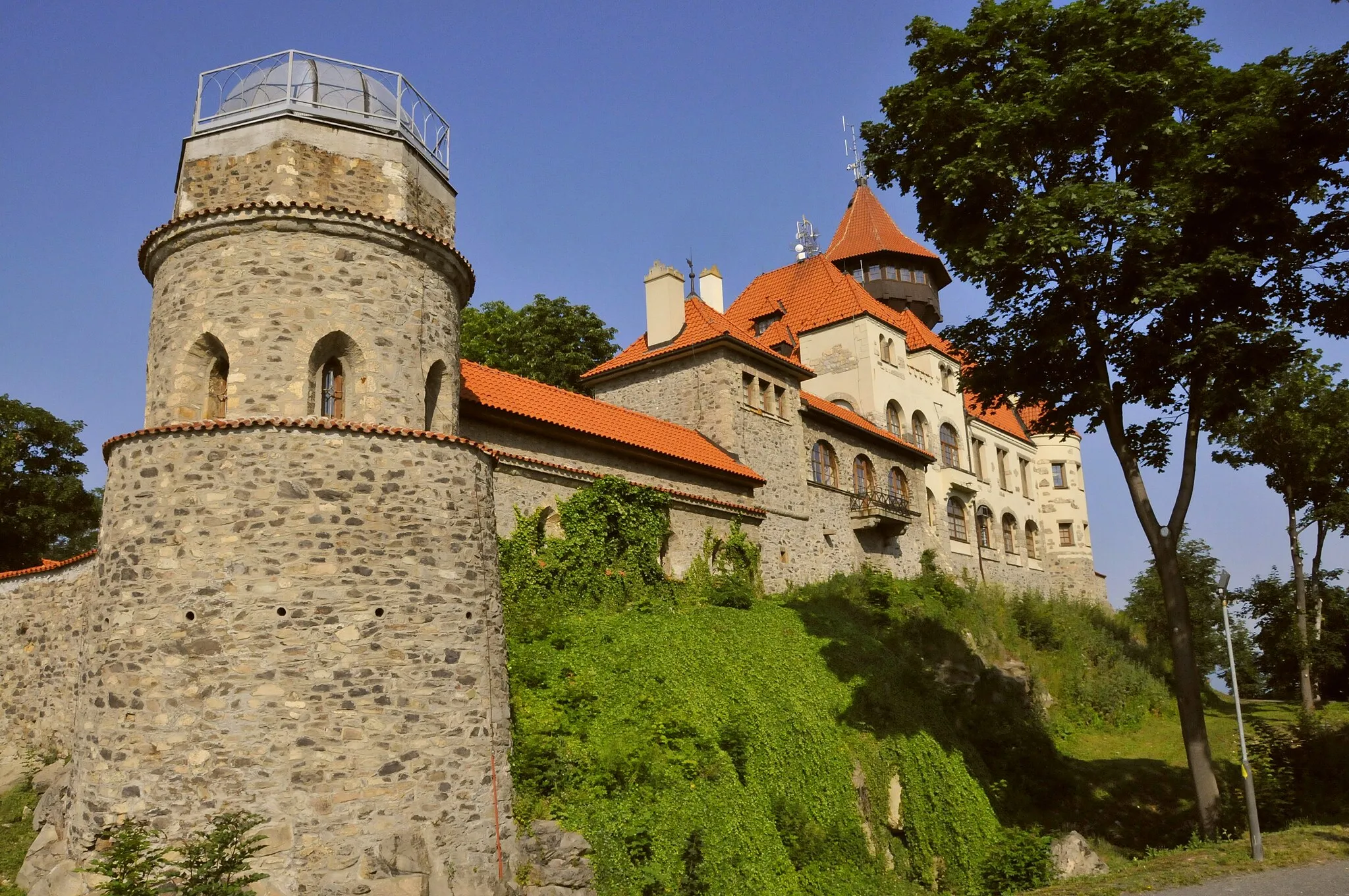 Photo showing: Most, Burg Hněvín, Nordostseite