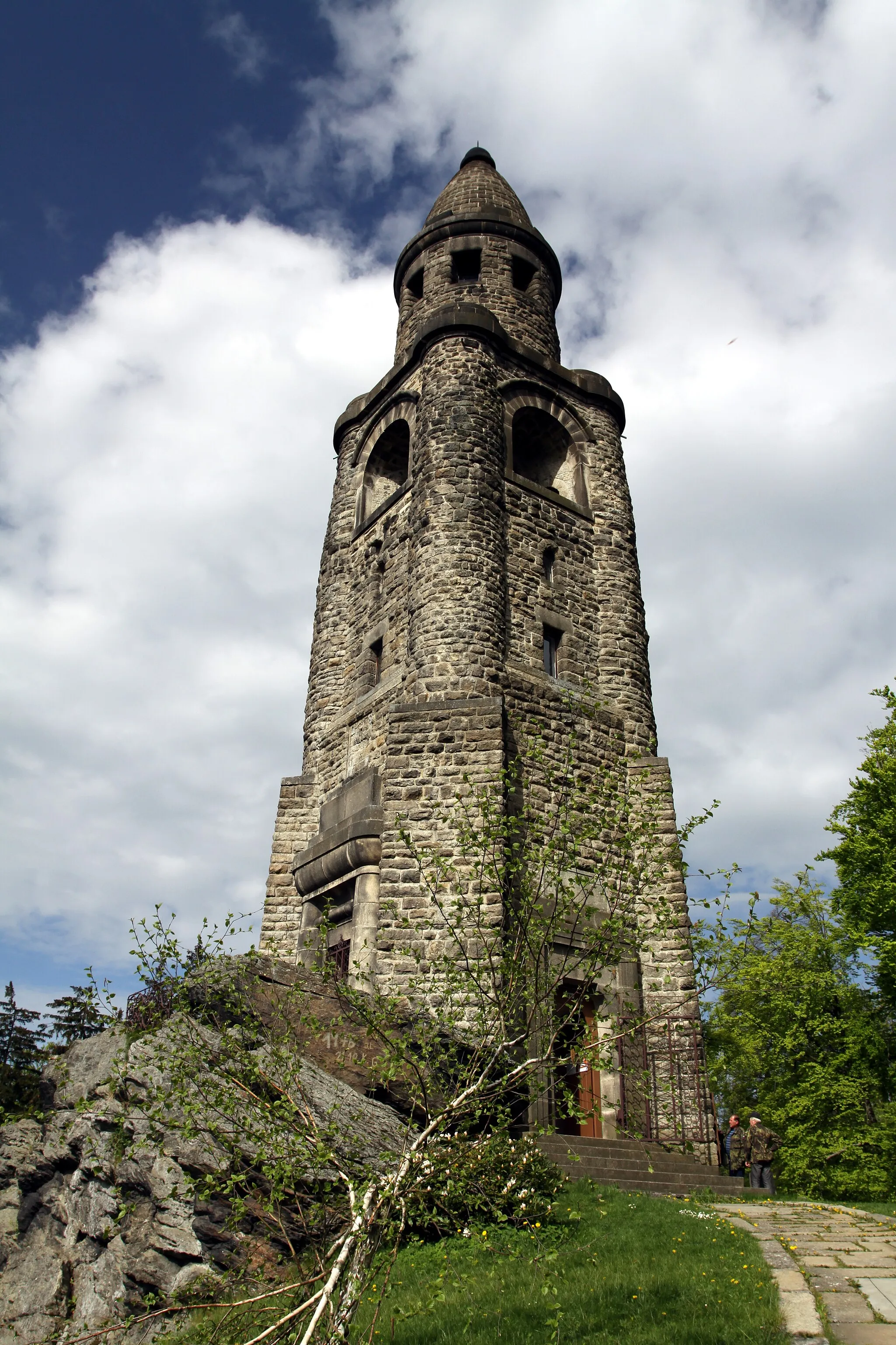 Photo showing: Hill Háj near Aš town with Bismarck's watchtower in Cheb district, Czech Republic