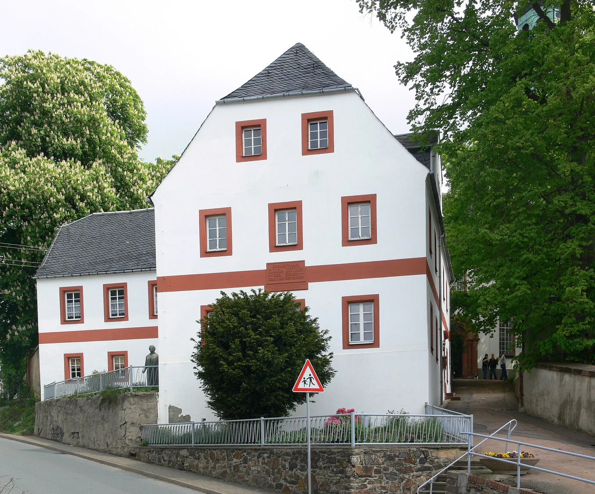 Photo showing: Königshain-Wiederau, Ortsteil Wiederau, Geburtshaus von Clara Zetkin, geb. Eisner