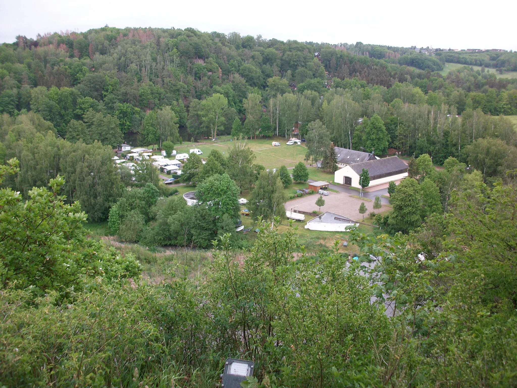 Photo showing: Raubschloss Ringethal, Blick nach Lauenhain