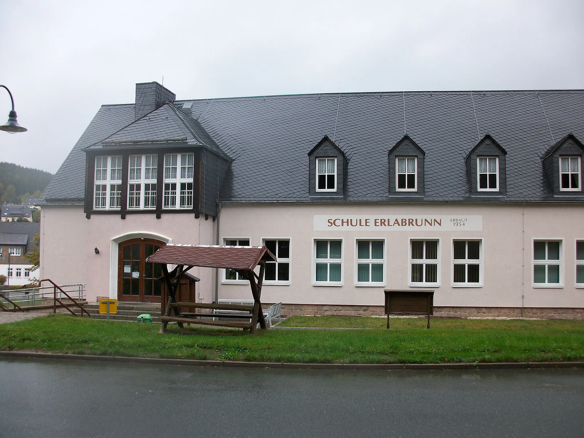 Photo showing: Ehemalige Schule Erlabrunn (Breitenbrunn)