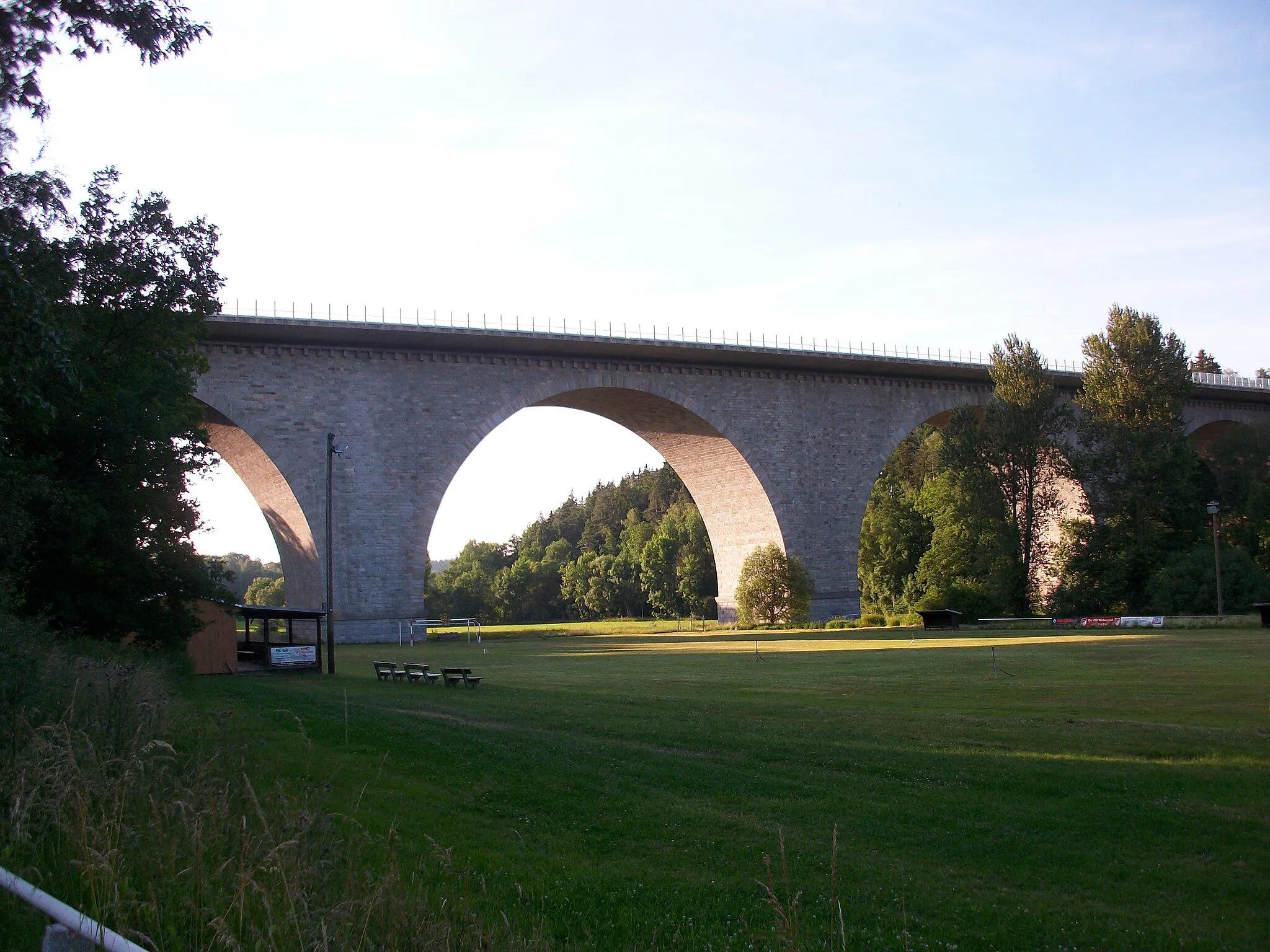 Photo showing: Autobahnbrücke Weißensand
