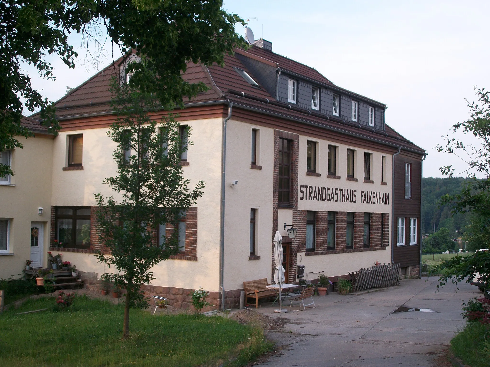 Photo showing: Strandgasthaus Falkenhain