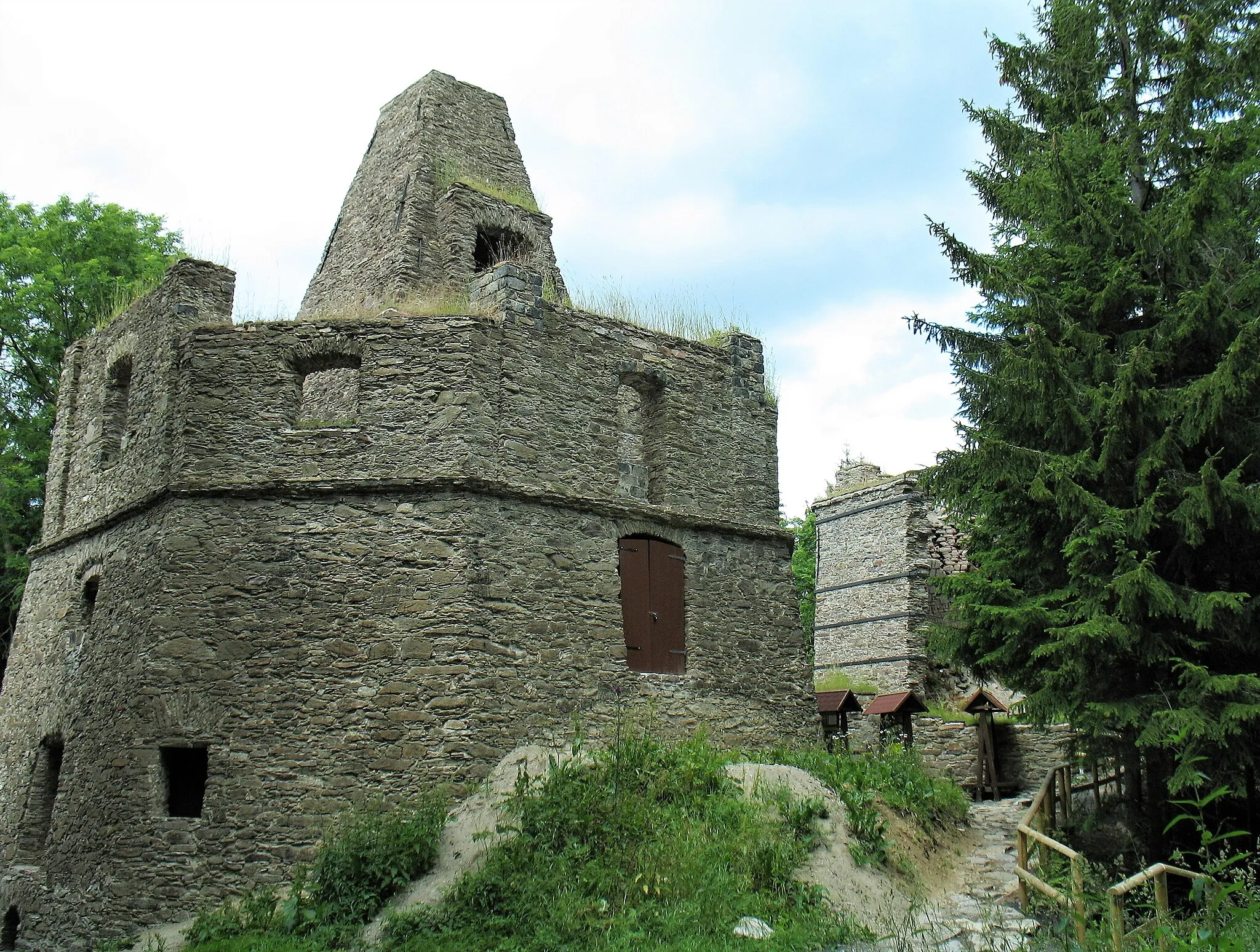Photo showing: Lime kiln in Háj, Loučná pod Klínovcem, cultural monument in Chomutov District