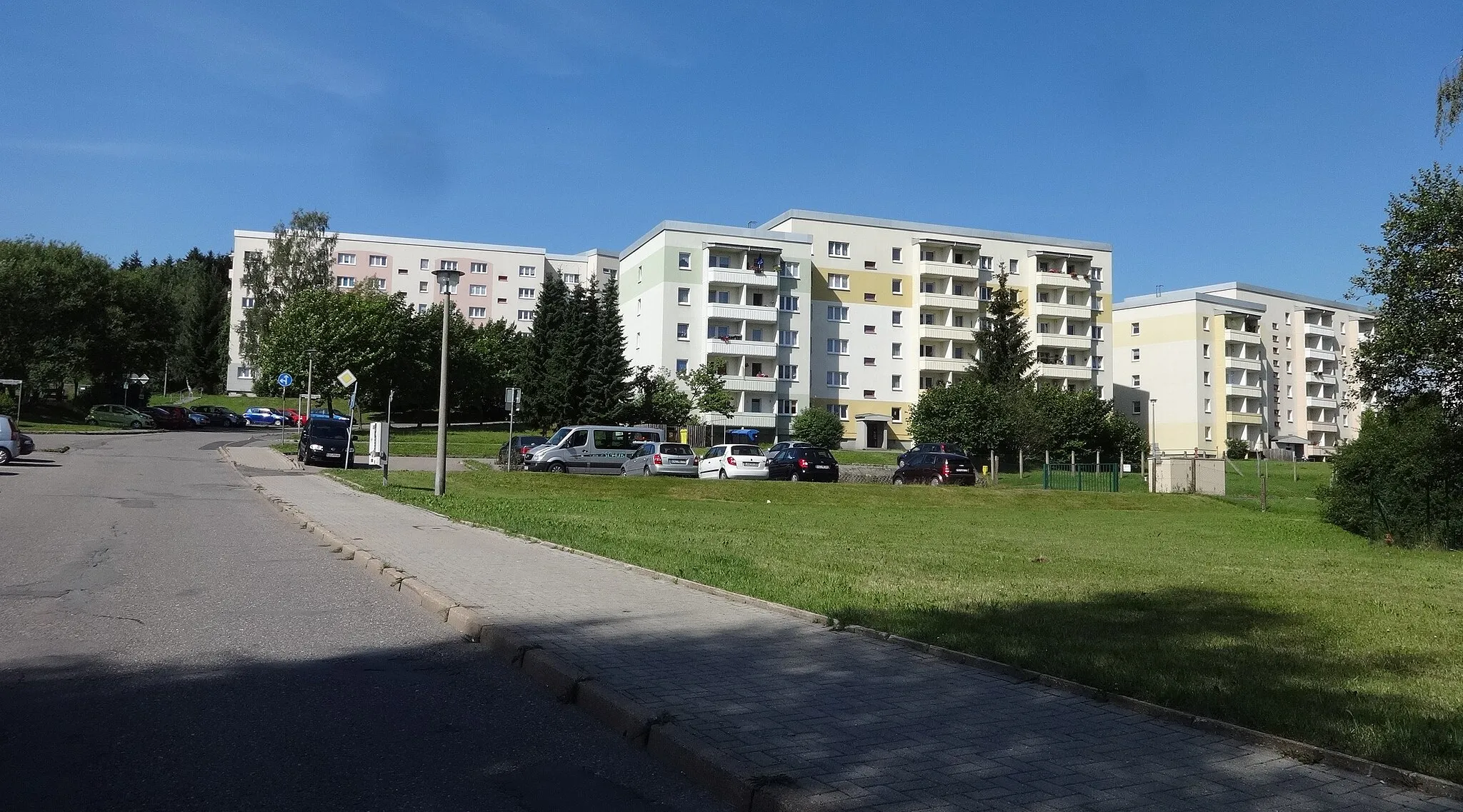 Photo showing: Plattenbauten in Marienberg-Dörfel, Ulrich-Rülein-Straße