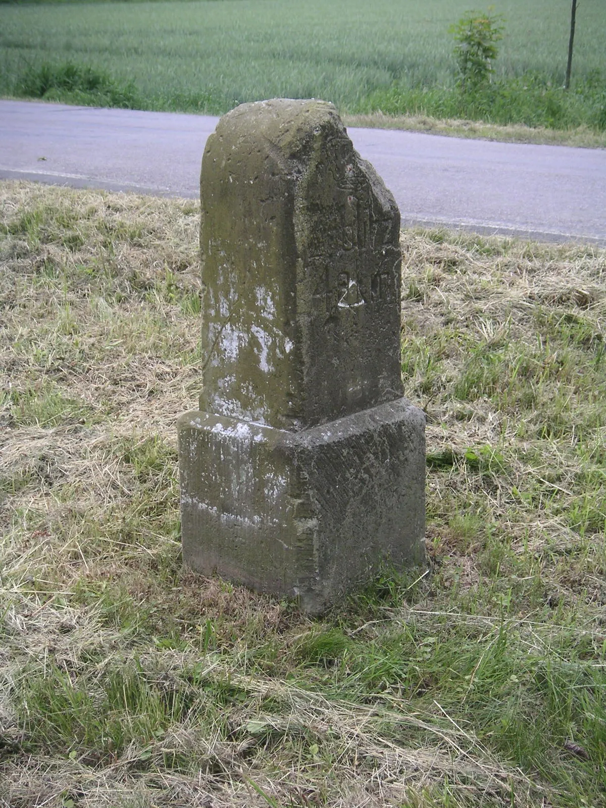 Photo showing: überarbeiteter kgl.-sächs. Meilenstein in Pockau OT Nennigmühle