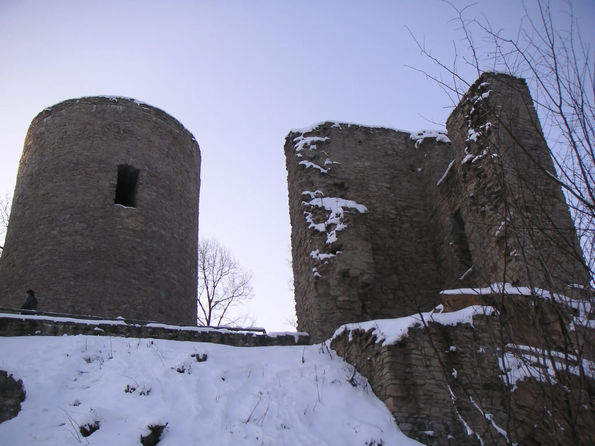 Photo showing: Burgruine Niederlauterstein, eine mittelalterliche Höhenburg in Niederlauterstein, einem Ortsteil von Marienberg im Erzgebirgskreis des Freistaates Sachsen