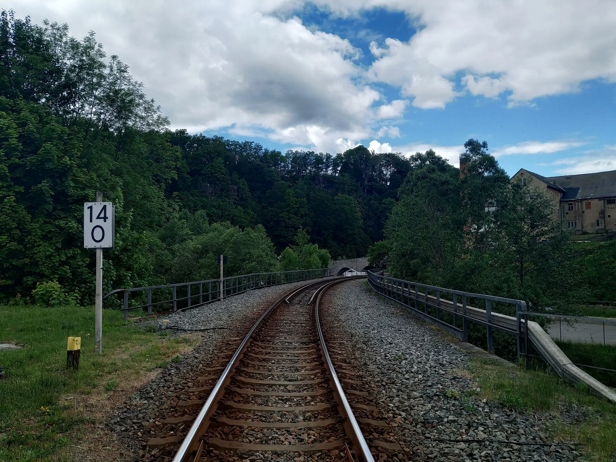 Photo showing: Bahnstrecke Annaberg-Buchholz unt Bf–Flöha (Zschopautalbahn) in Wolkenstein, Erzgebirgskreis (Sachsen)