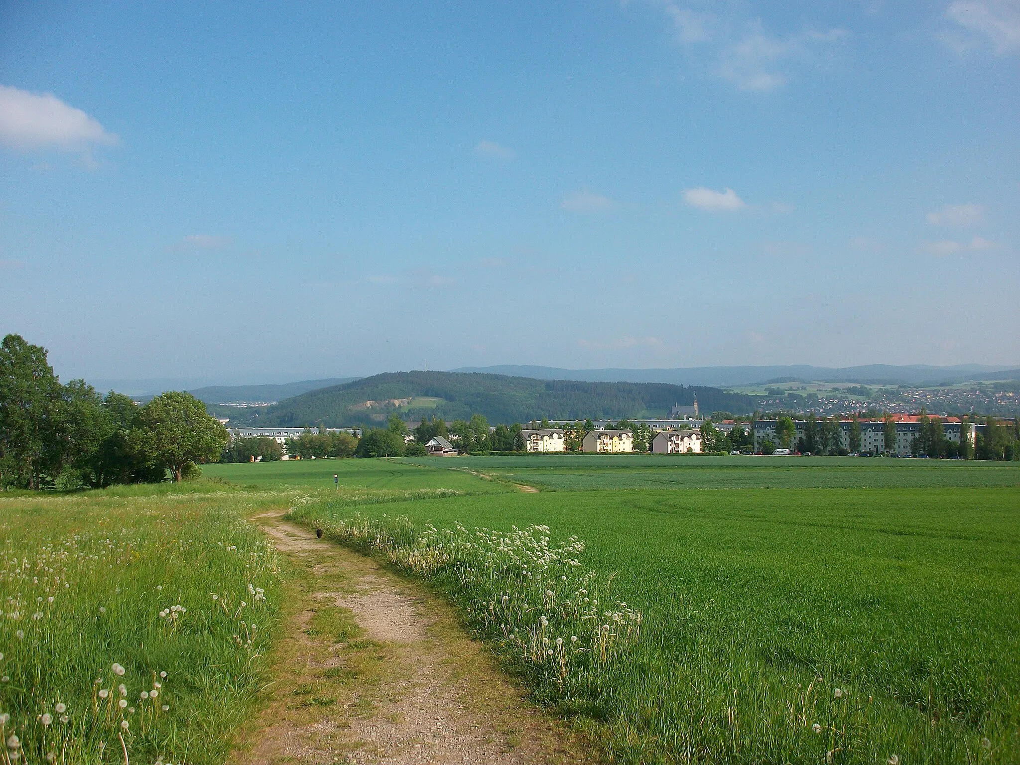 Photo showing: Ausblick vom Keilberg auf Schneeberg mit dem Gleesberg