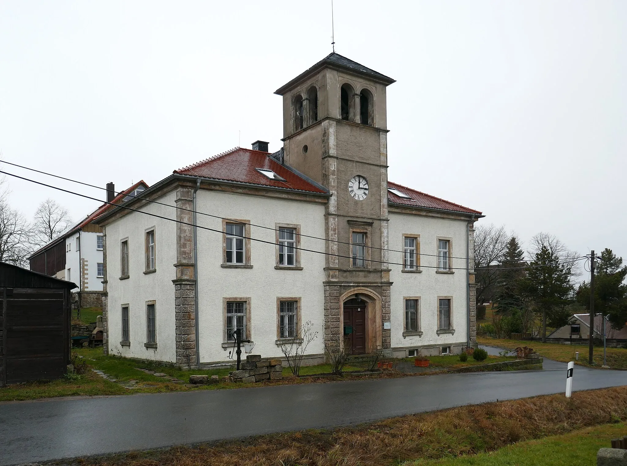 Photo showing: Alte Schule, Bergstraße 4, Röthenbach (Klingenberg), Landkreis Sächsische Schweiz-Osterzgebirge - Sachsen.