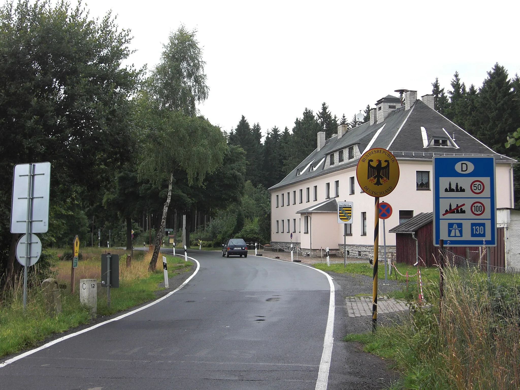 Photo showing: Border Crossing