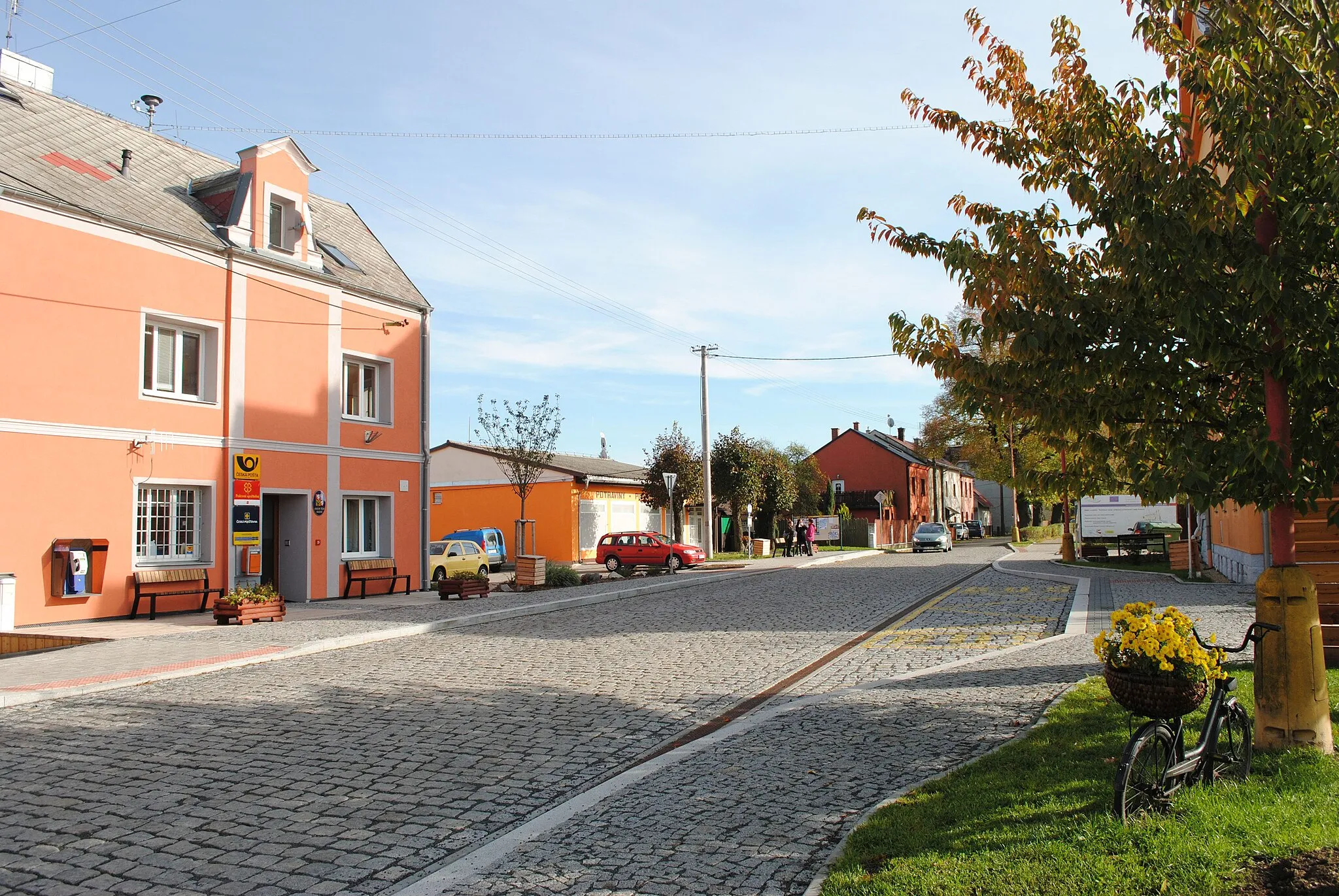 Photo showing: Strasse in Krasna (Cheb)
