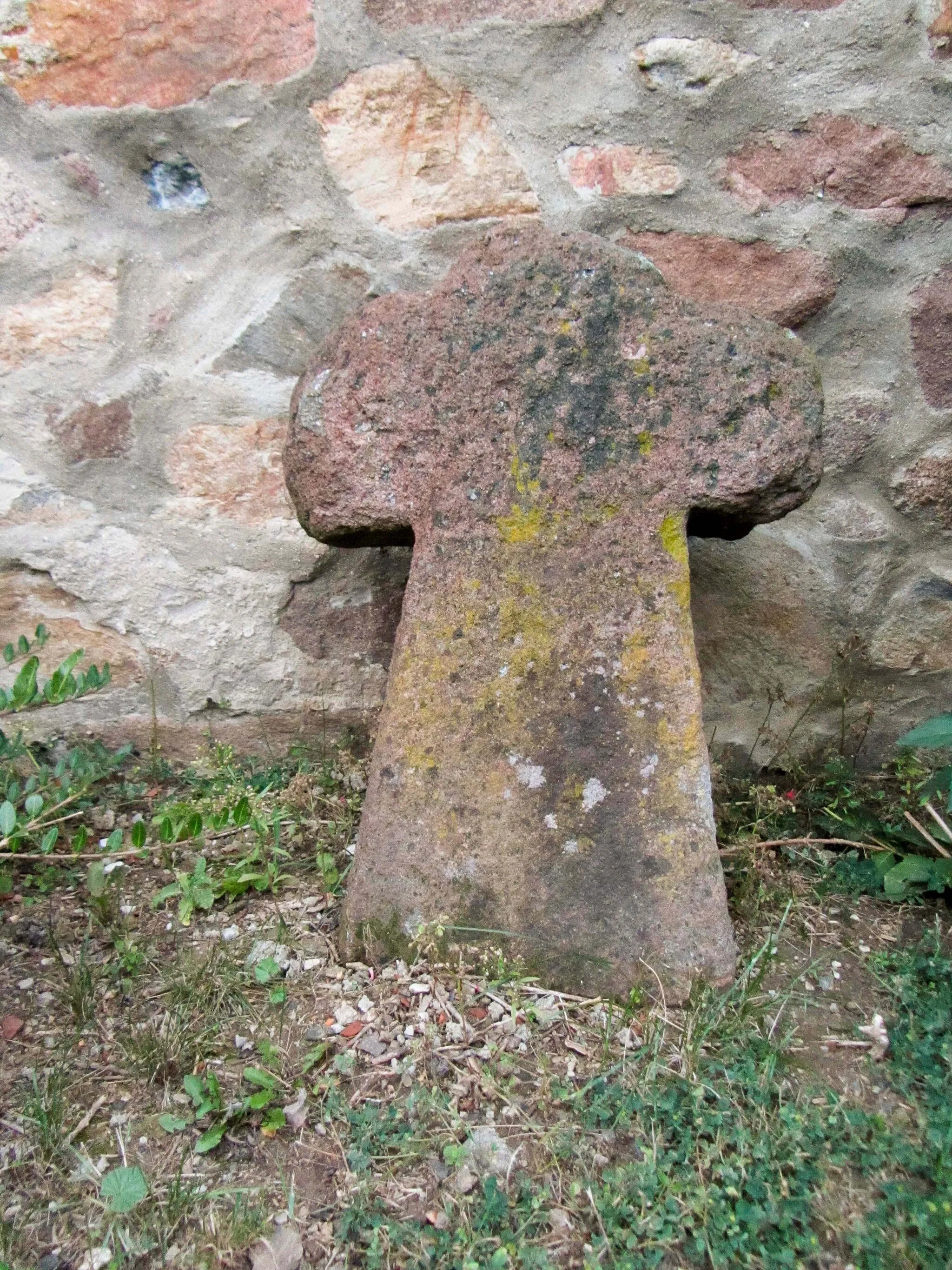 Photo showing: Steinkreuz,südsüdwestlich des Orts, bei Kaiserburg Gut Nr. 93 in Döbeln OT Ziegra