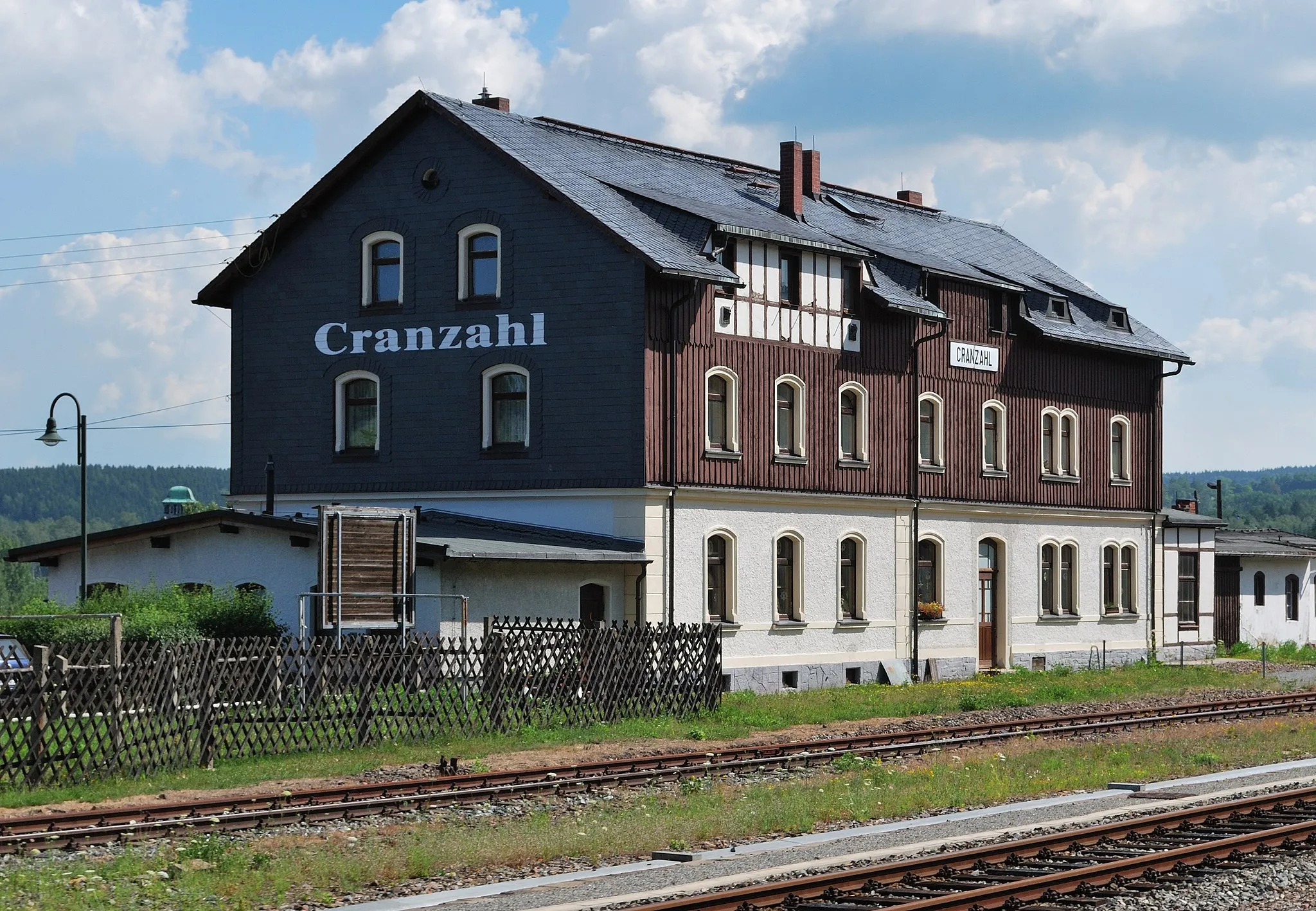 Photo showing: The station of the Fichtelberg Railway in Cranzahl, Saxony in Germany.
