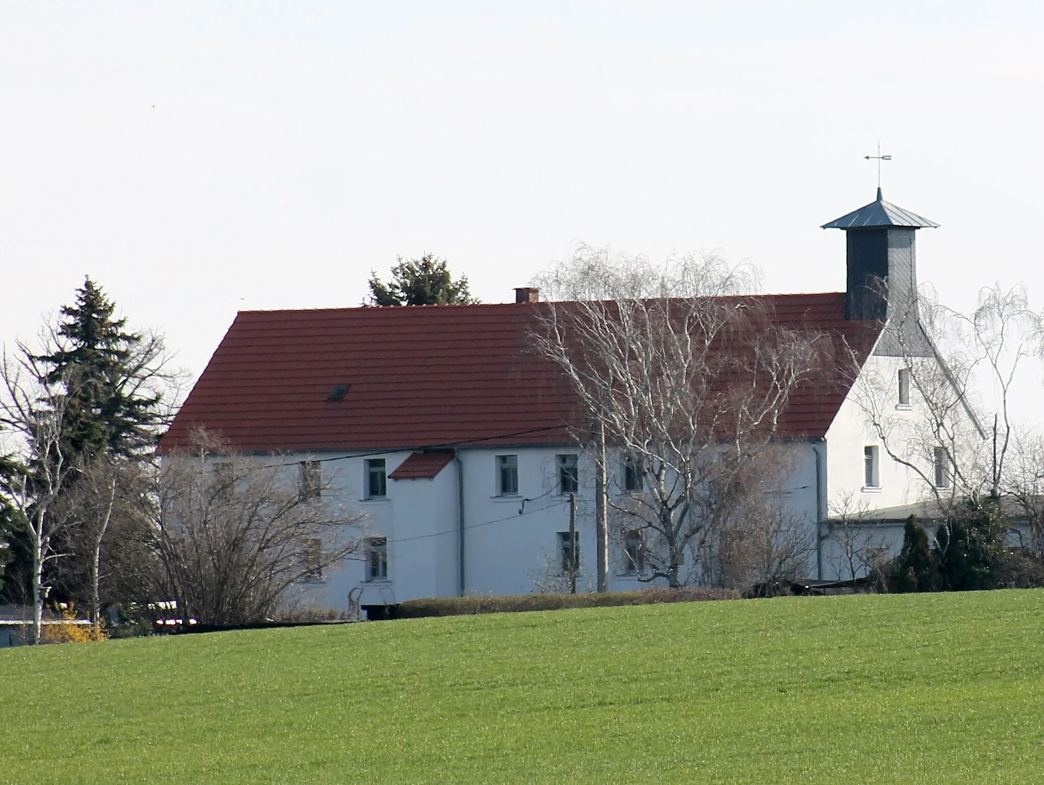 Photo showing: Huthaus der Eisensteinzeche Neugeboren-Kindlein-Fundgrube samt Segen-Gottes-Erbstolln. Stenn, Gemeinde Lichtentanne, Sachsen, Deutschland.