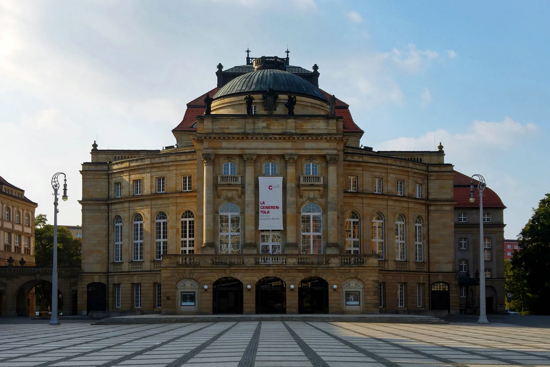 Photo showing: Das Opernhaus Chemnitz 2016