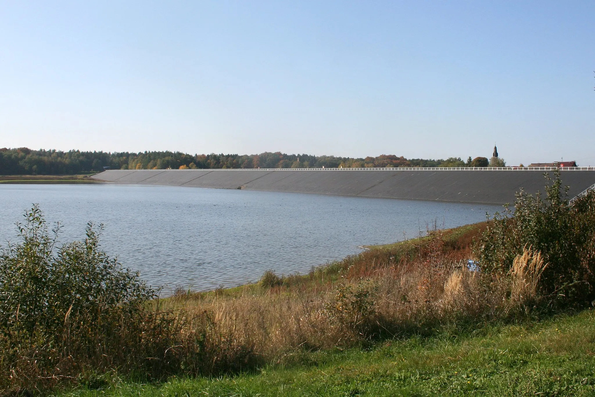 Photo showing: Schömbach dam