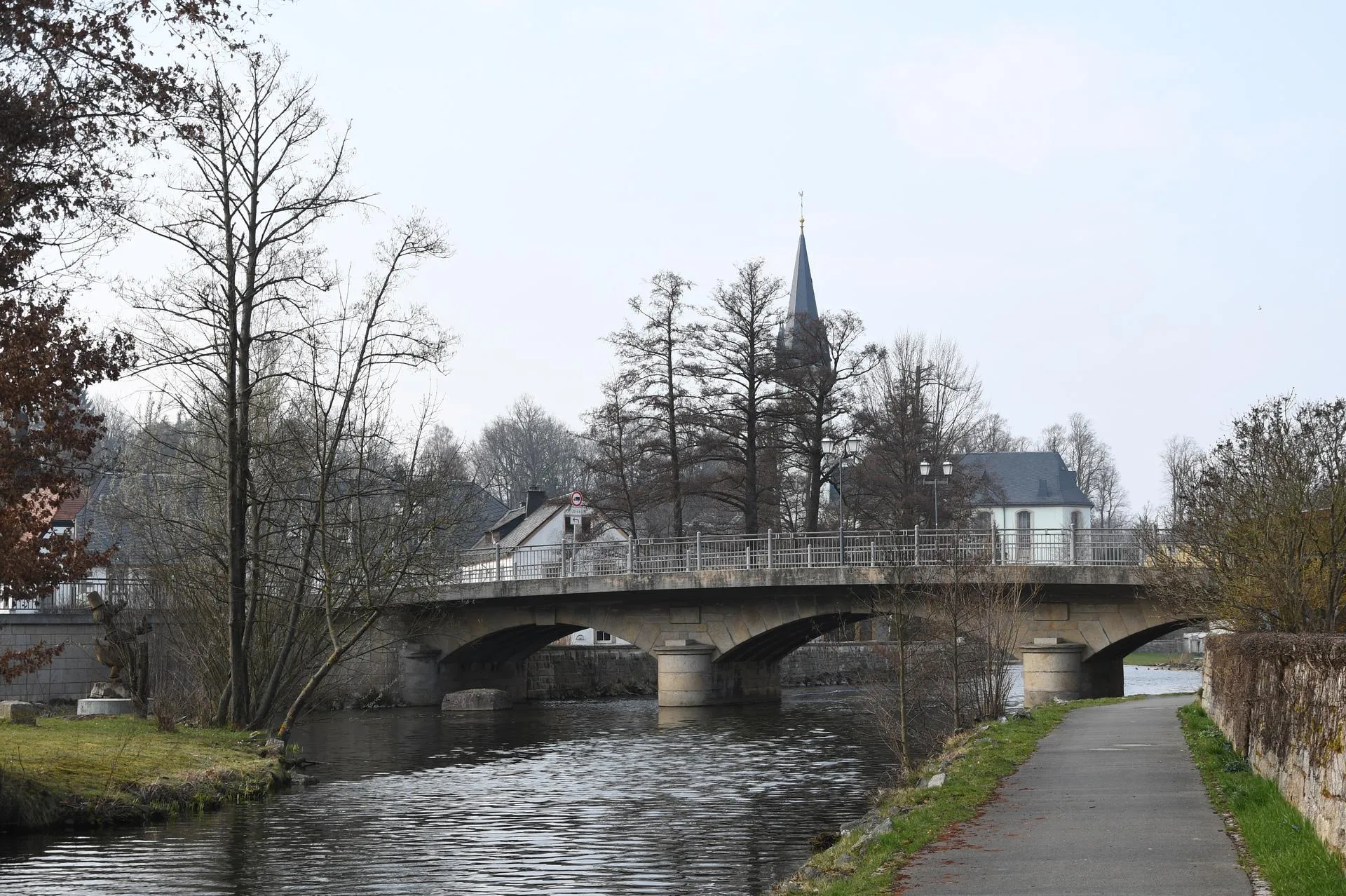 Photo showing: SchwarzenbachSaaleBruecke