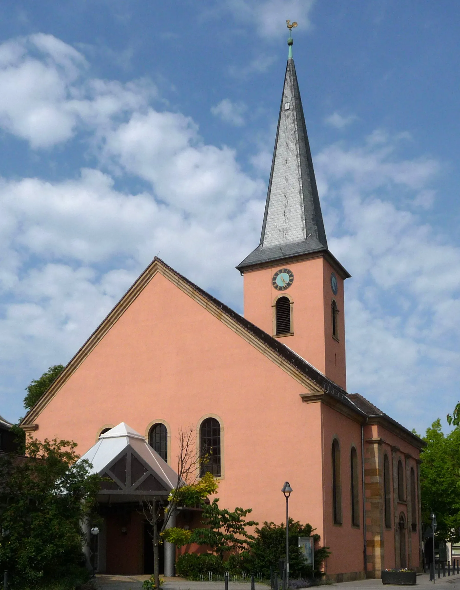 Photo showing: Auferstehungskirche in Ludwigshafen-Oppau