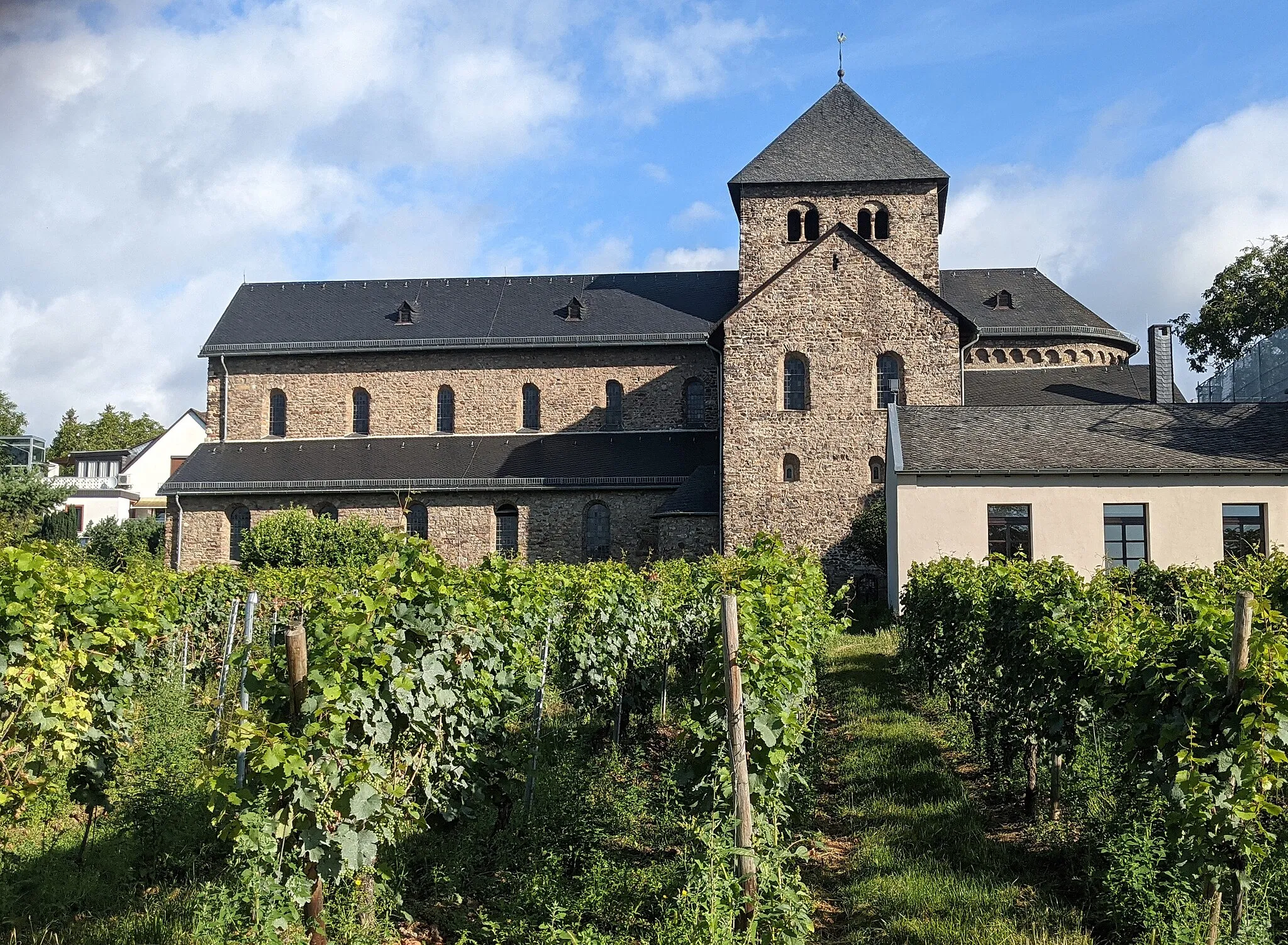 Photo showing: Basilica of St. Aegidius at Oestrich-Winkel, district Mittelheim