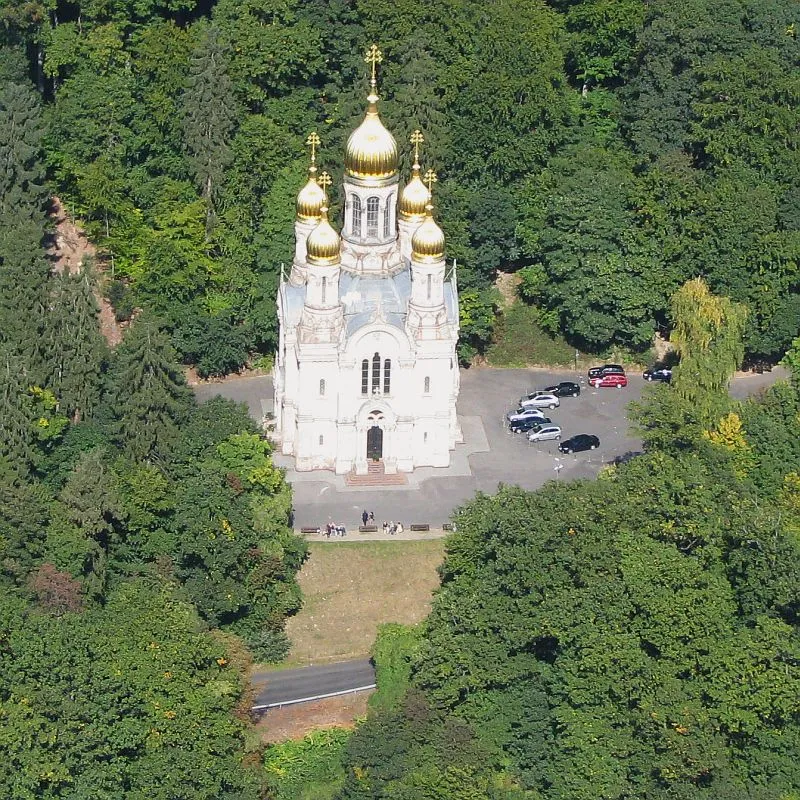 Photo showing: Luftbild Russisch-Orthodoxe Kirche der heiligen Elisabeth Wiesbaden Neroberg Griechische Kapelle IMG_0205