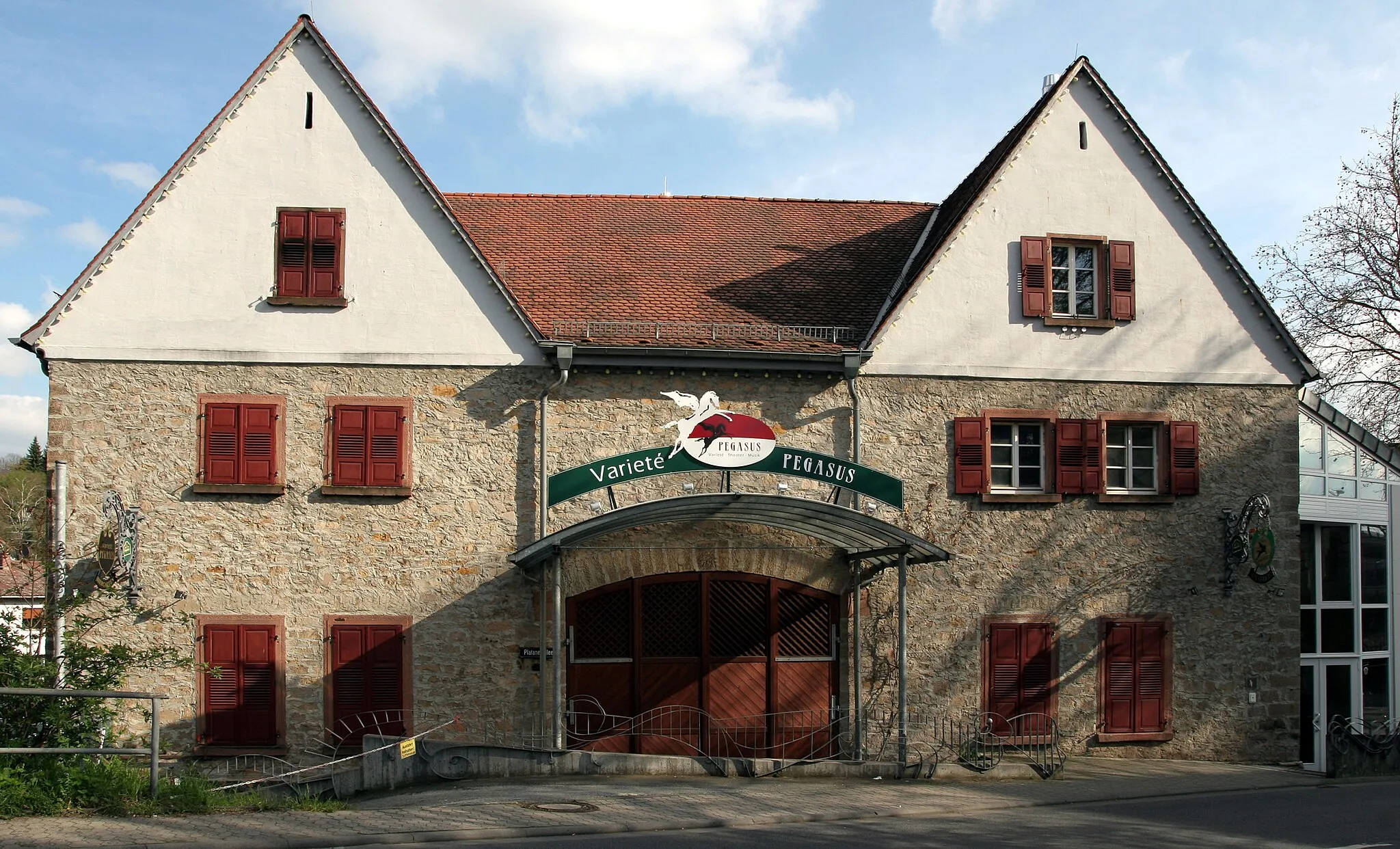 Photo showing: This is a picture of the Hessian Kulturdenkmal (cultural monument) with the ID