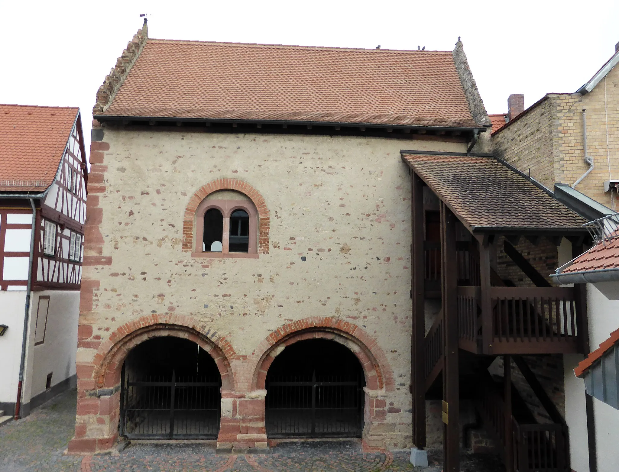 Photo showing: Romanisches Steinhaus in Seligenstadt.