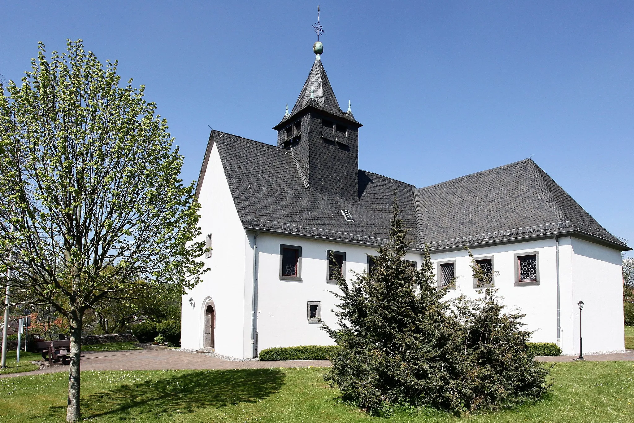 Photo showing: Saasen Evangelische Kirche