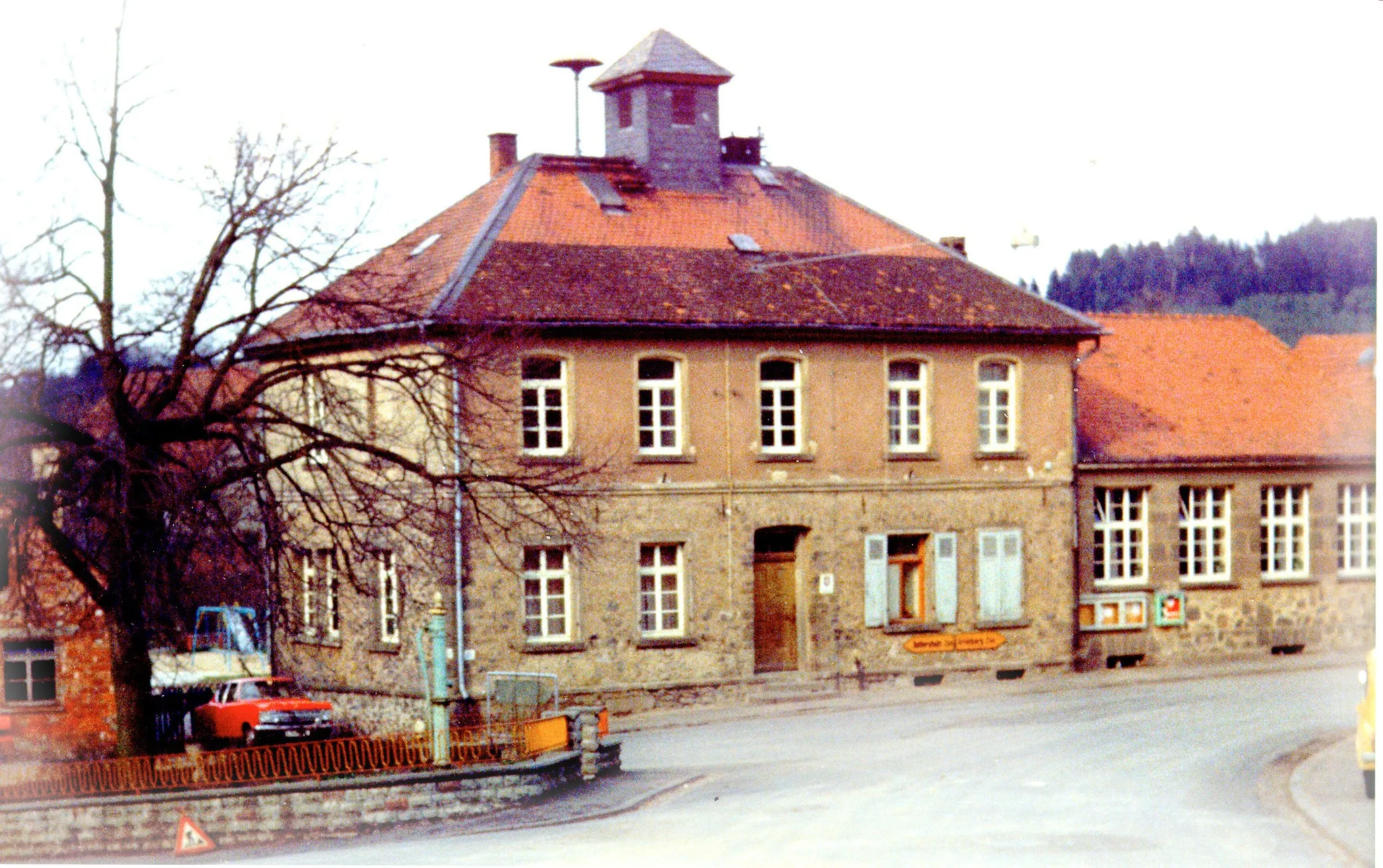 Photo showing: School of Göbelnrod, 1972