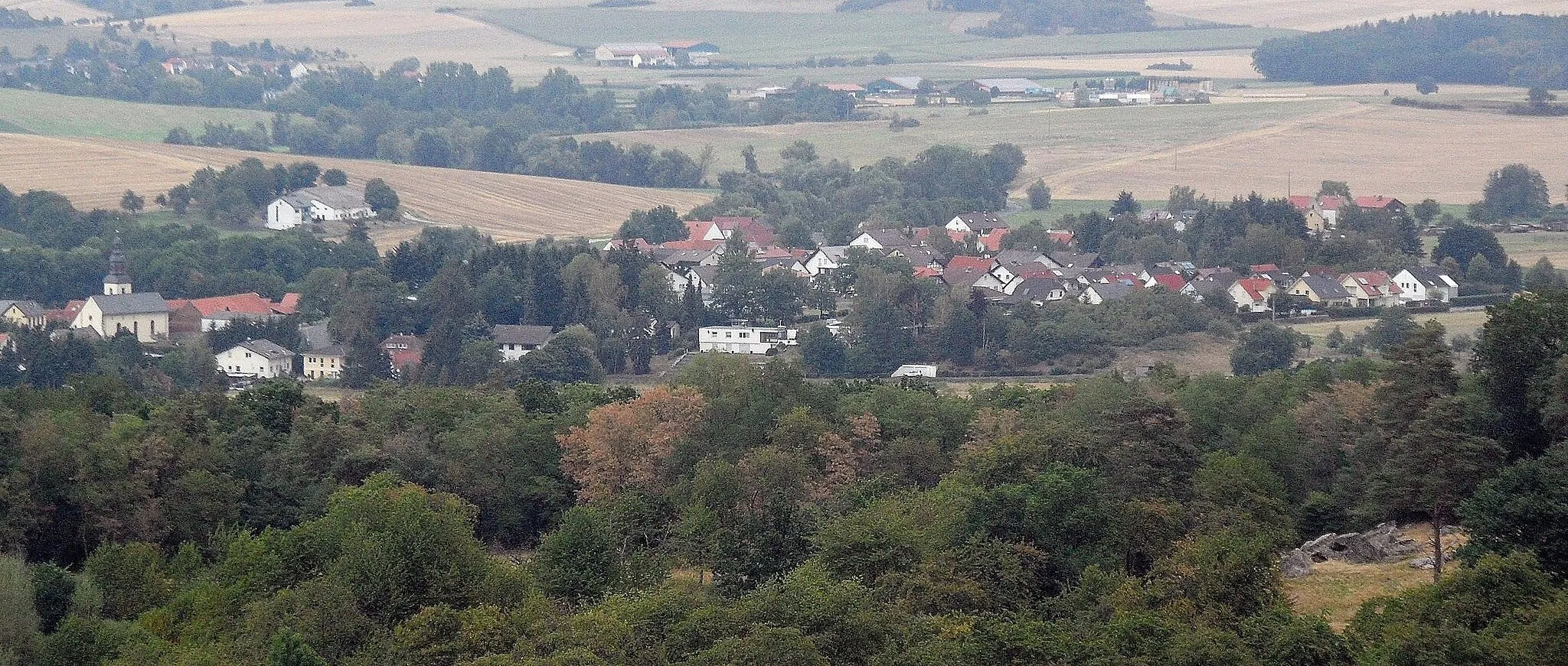 Photo showing: Trais (Münzenberg) von Burg Münzenberg aus, Blickrichtung Nordost; August 2019