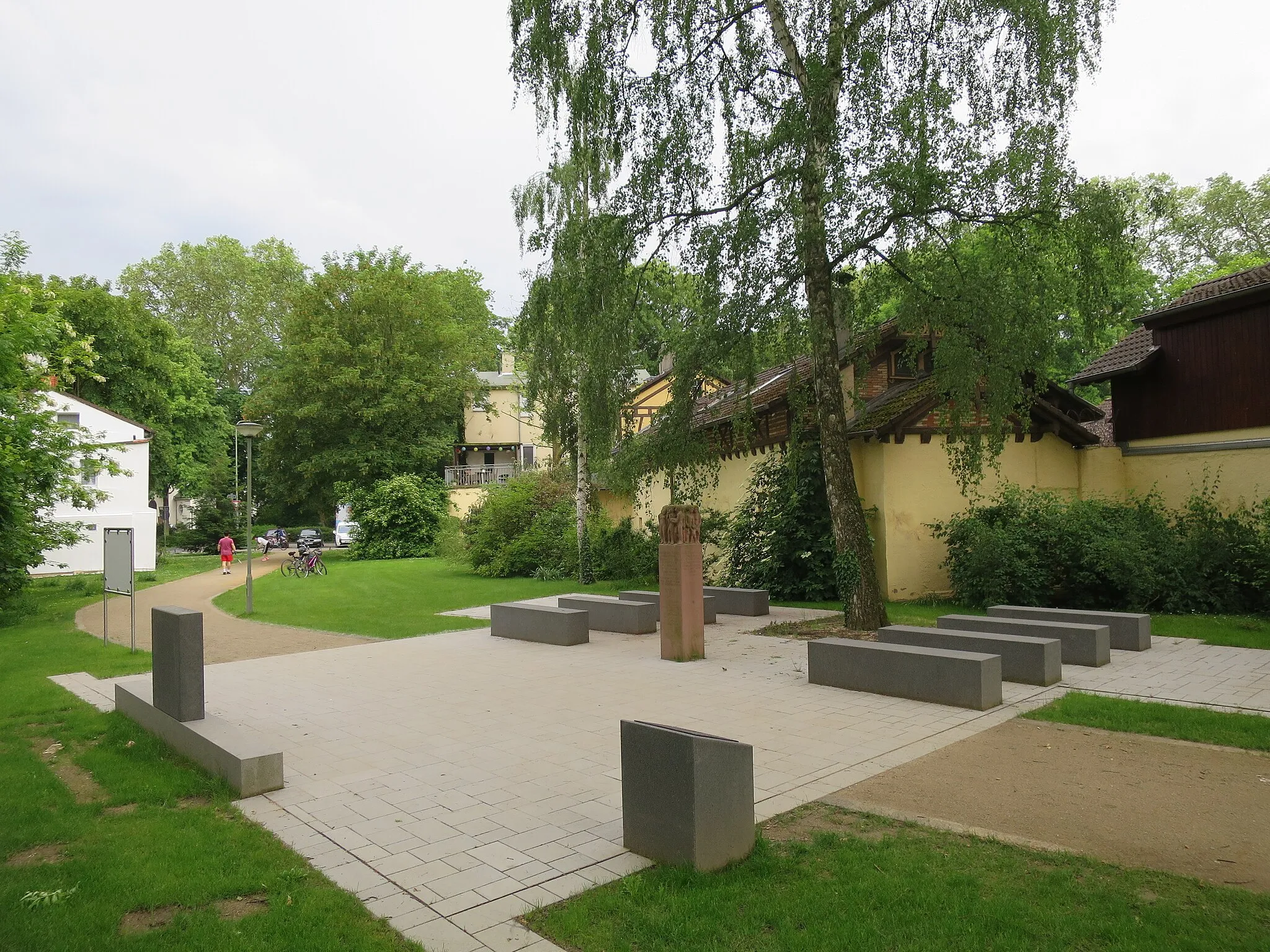 Photo showing: Memorial for the former synagogue at Frankfurt-Rödelheim