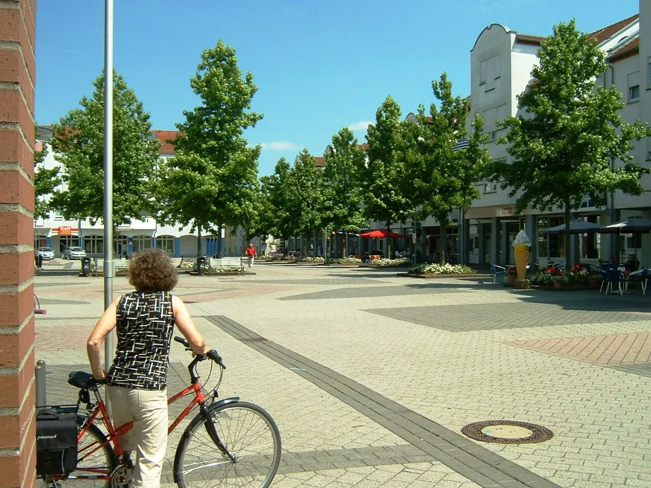 Photo showing: Geschwister-Scholl Platz in Nilkheim