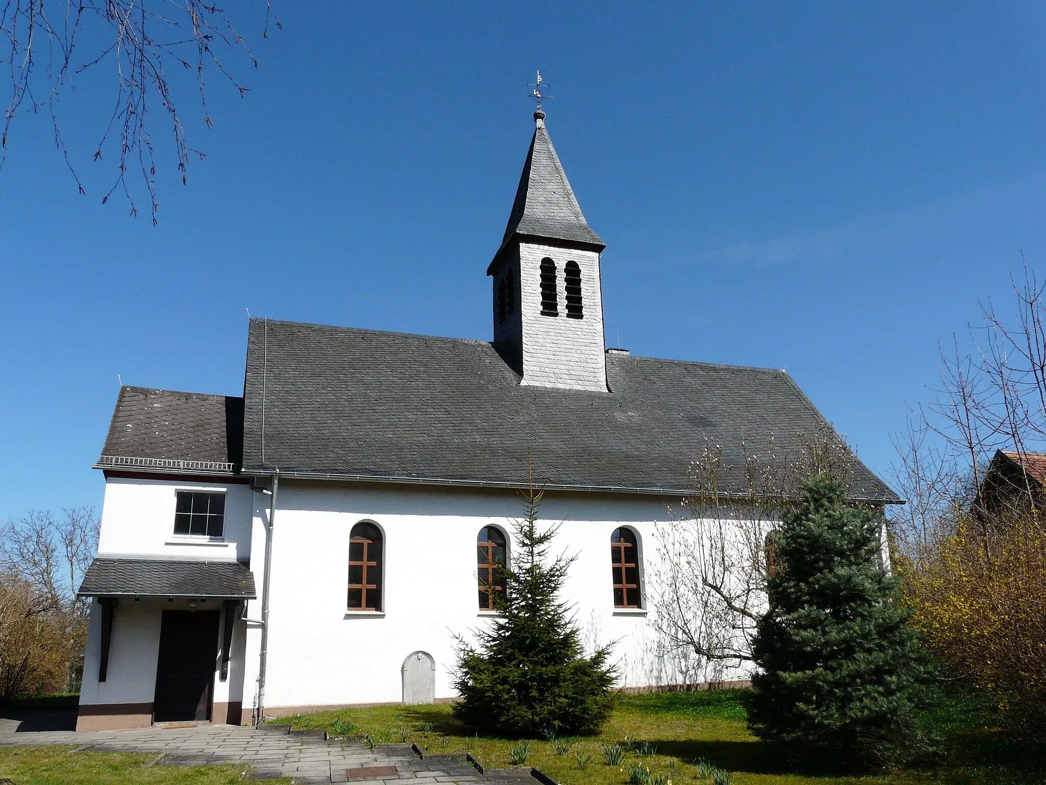 Photo showing: Evangelische Pfarrkirche in Schöffengrund-Oberwetz, Hessen