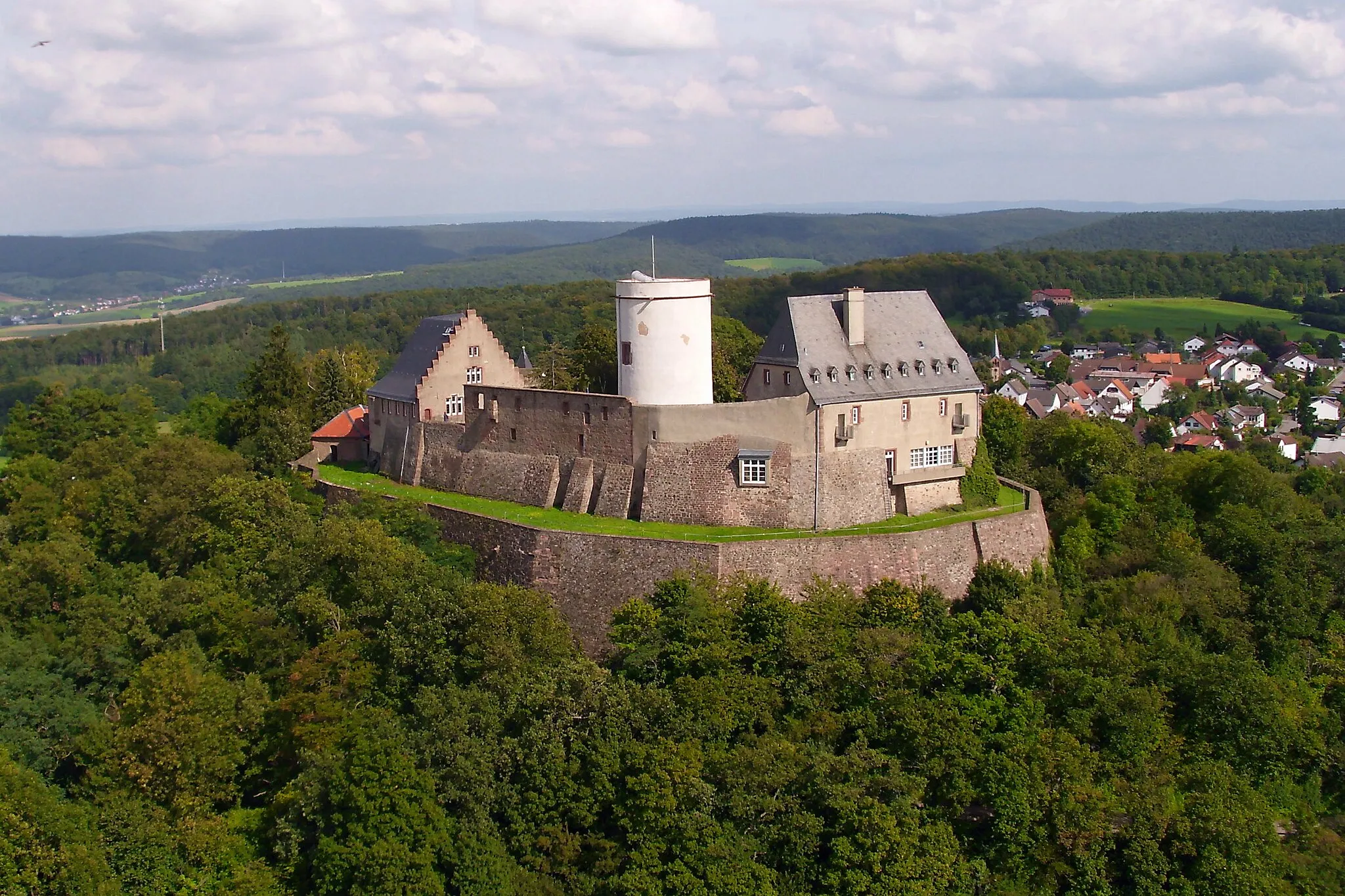 Photo showing: Veste Otzberg im Odenwald