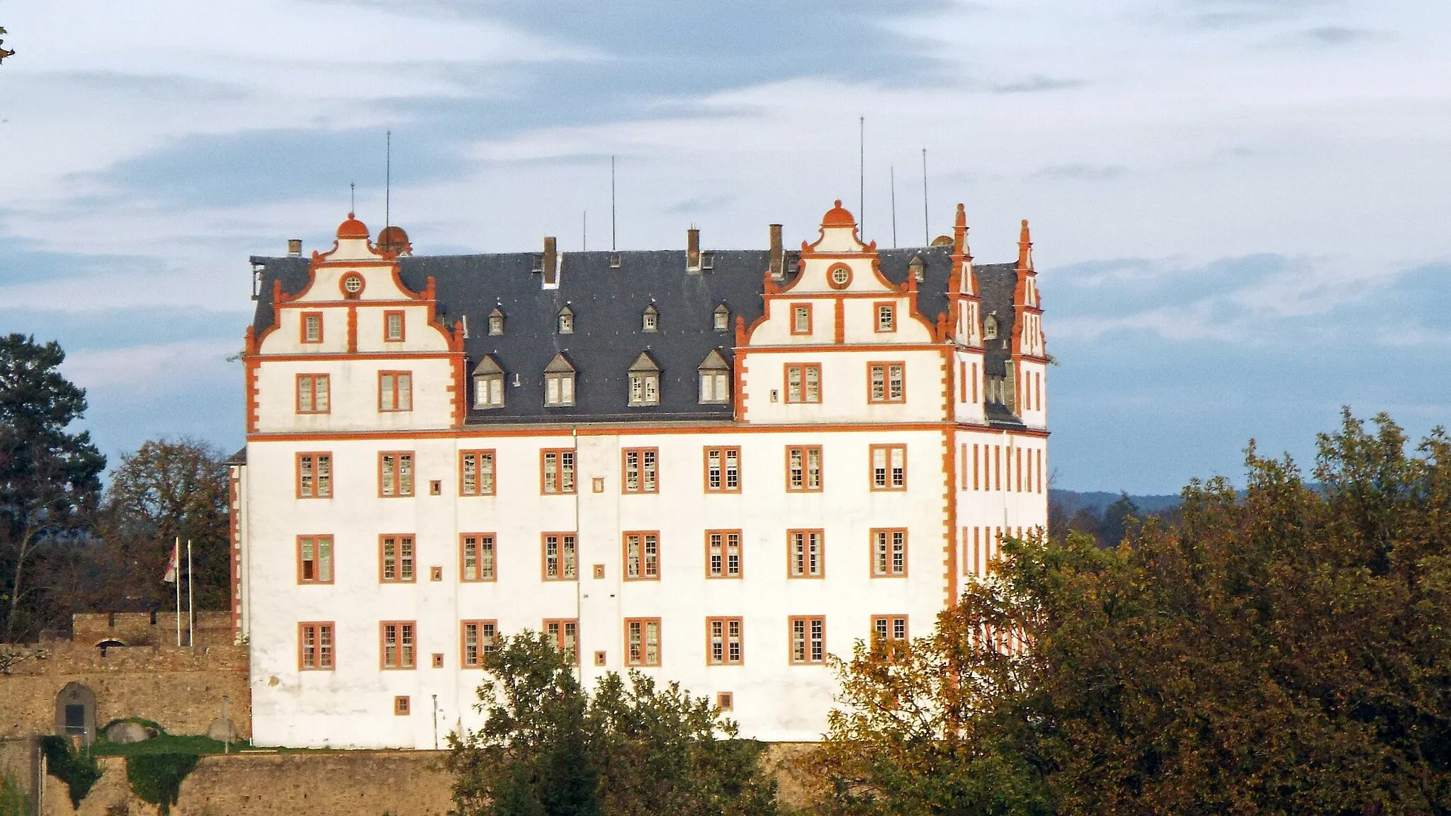 Photo showing: Fischbachtal Lichtenberg Schloss Westfassade