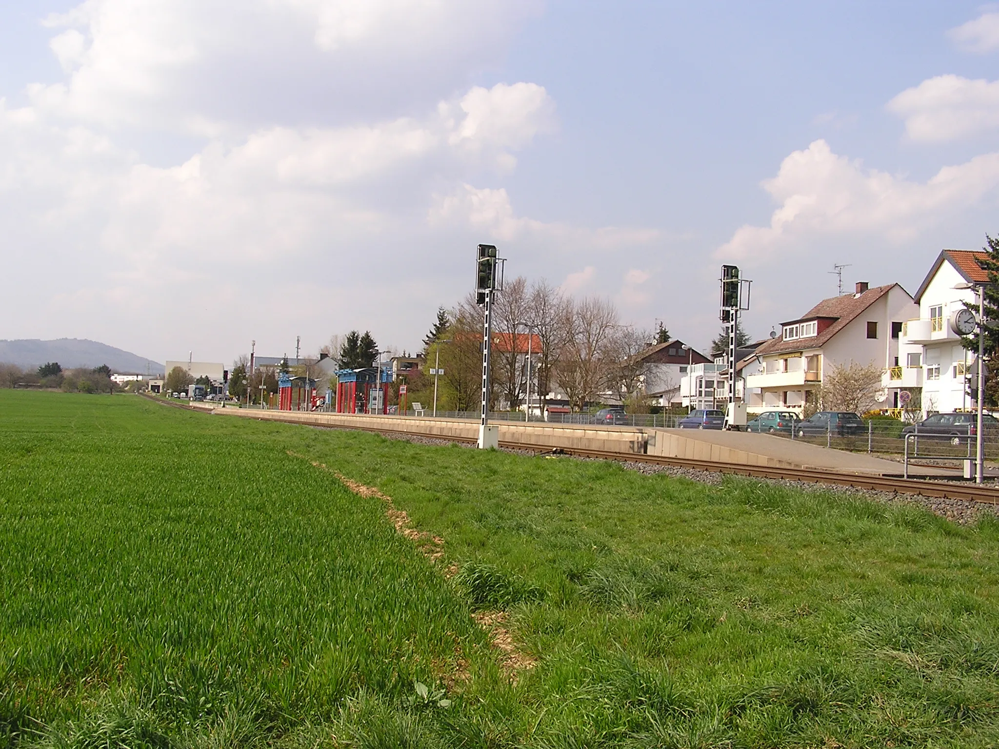 Photo showing: Station Liederbach at the Königsteiner Bahn