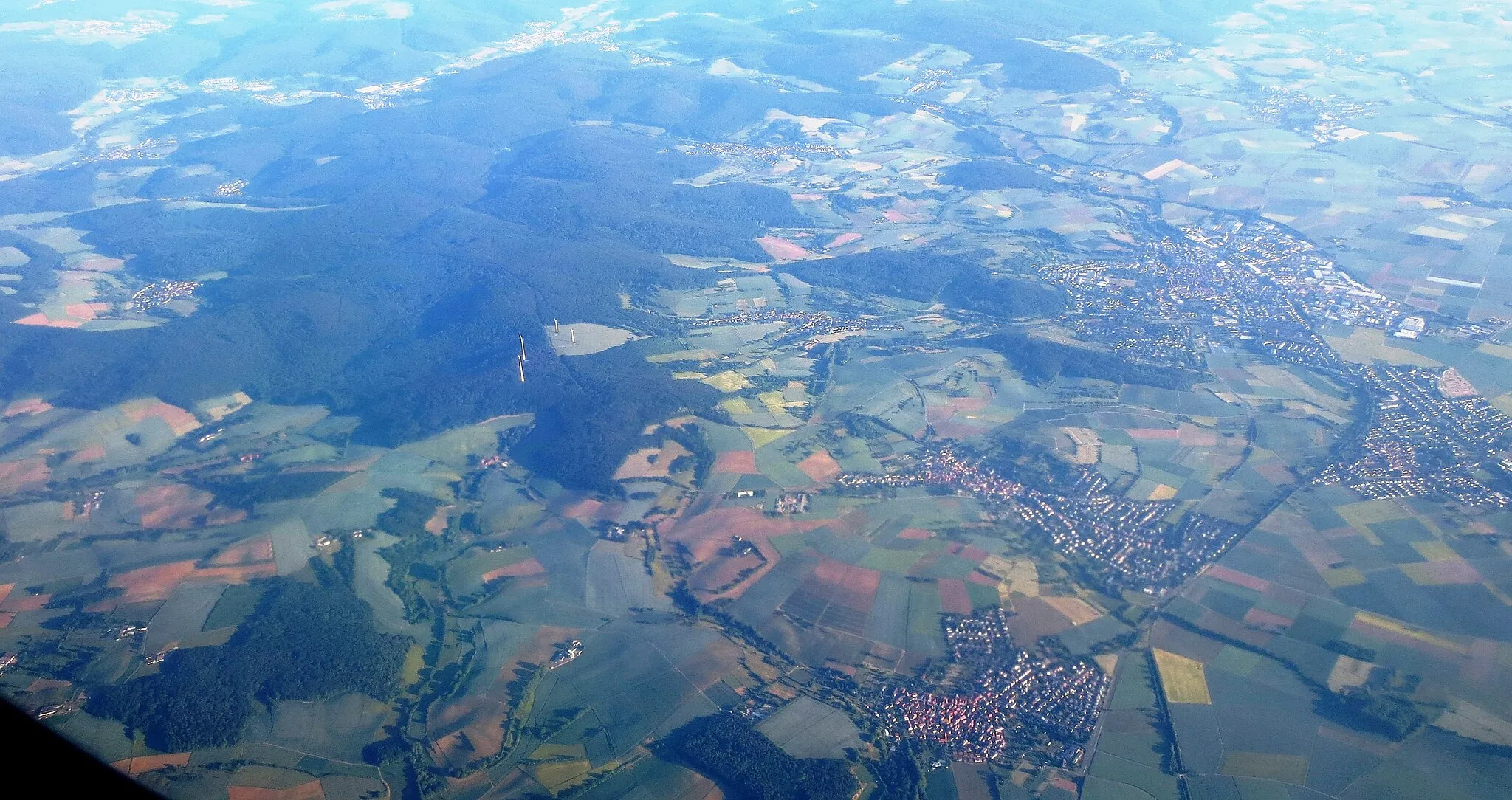Photo showing: Aerial view from the north towards the south, of the city Gross-Umstadt in Hessen, Germany