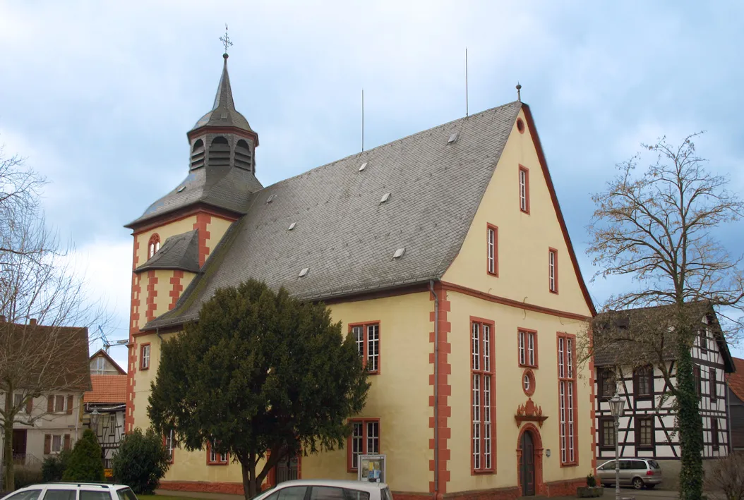 Photo showing: Die Stadtkirche in Nidda im Wetteraukreis, Deutschland, “Zum Heiligen Geist”, erbaut 1615-1618, protestantisch, älteste Saalkirche in Oberhessen