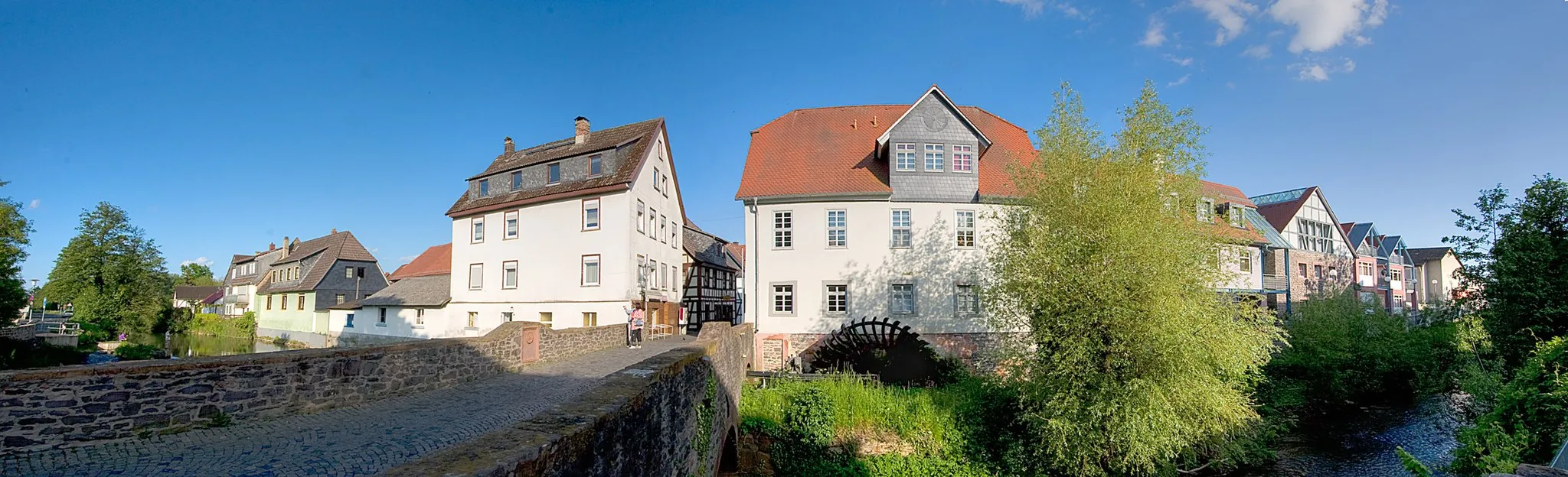 Photo showing: Blick auf die Niddaer Altstadt mit Mühle und Mühlrad. Wetteraukreis, Hessen