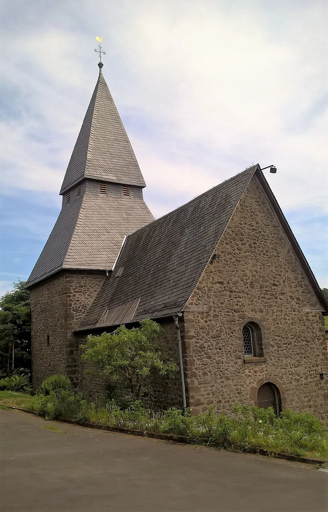 Photo showing: Evangelische Kirche Odenhausen/Lumda, Rabenau, Landkreis Gießen, Hessen, Deutschland