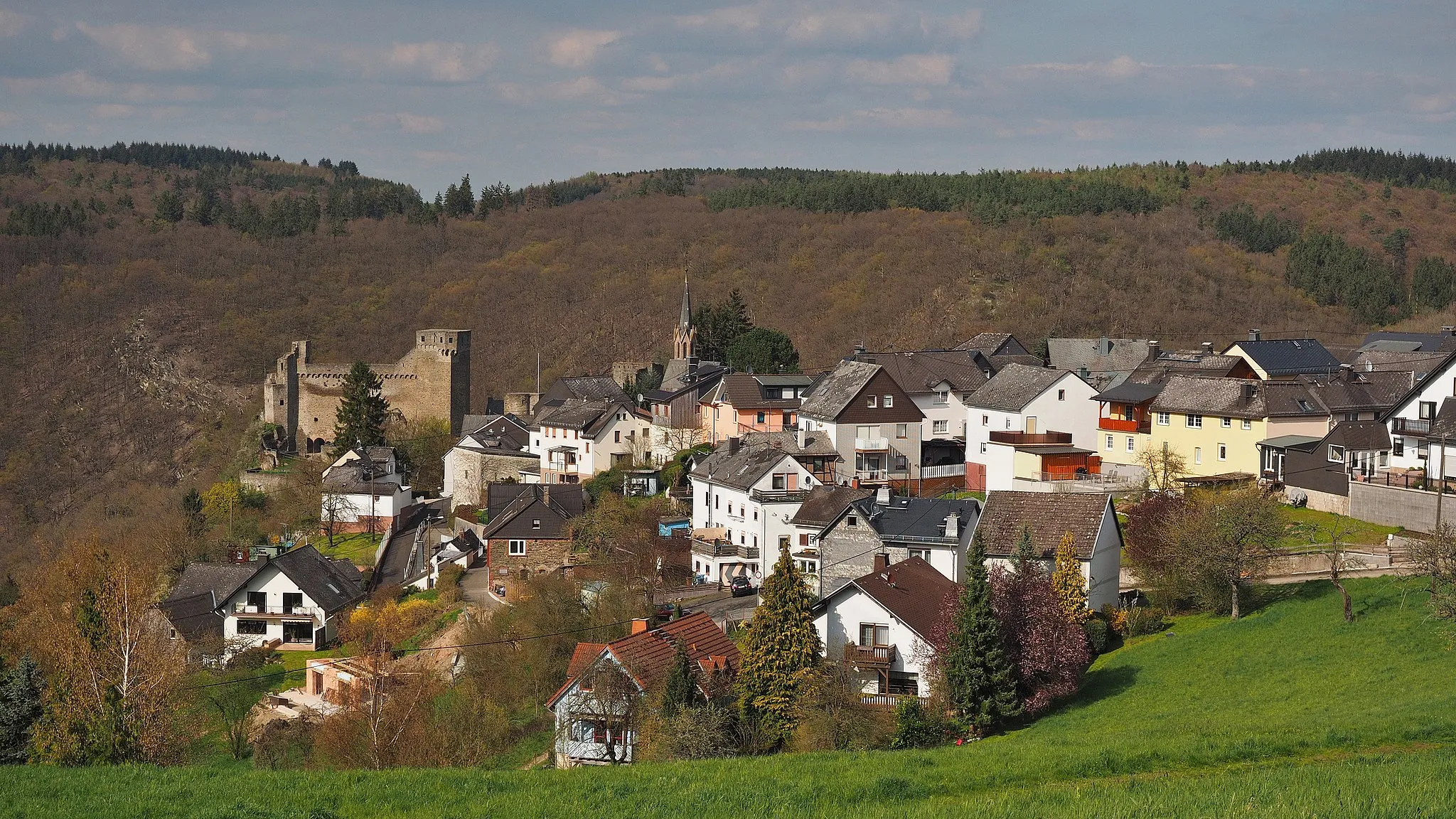 Photo showing: Burg Hohenstein (Taunus), Oberdorf