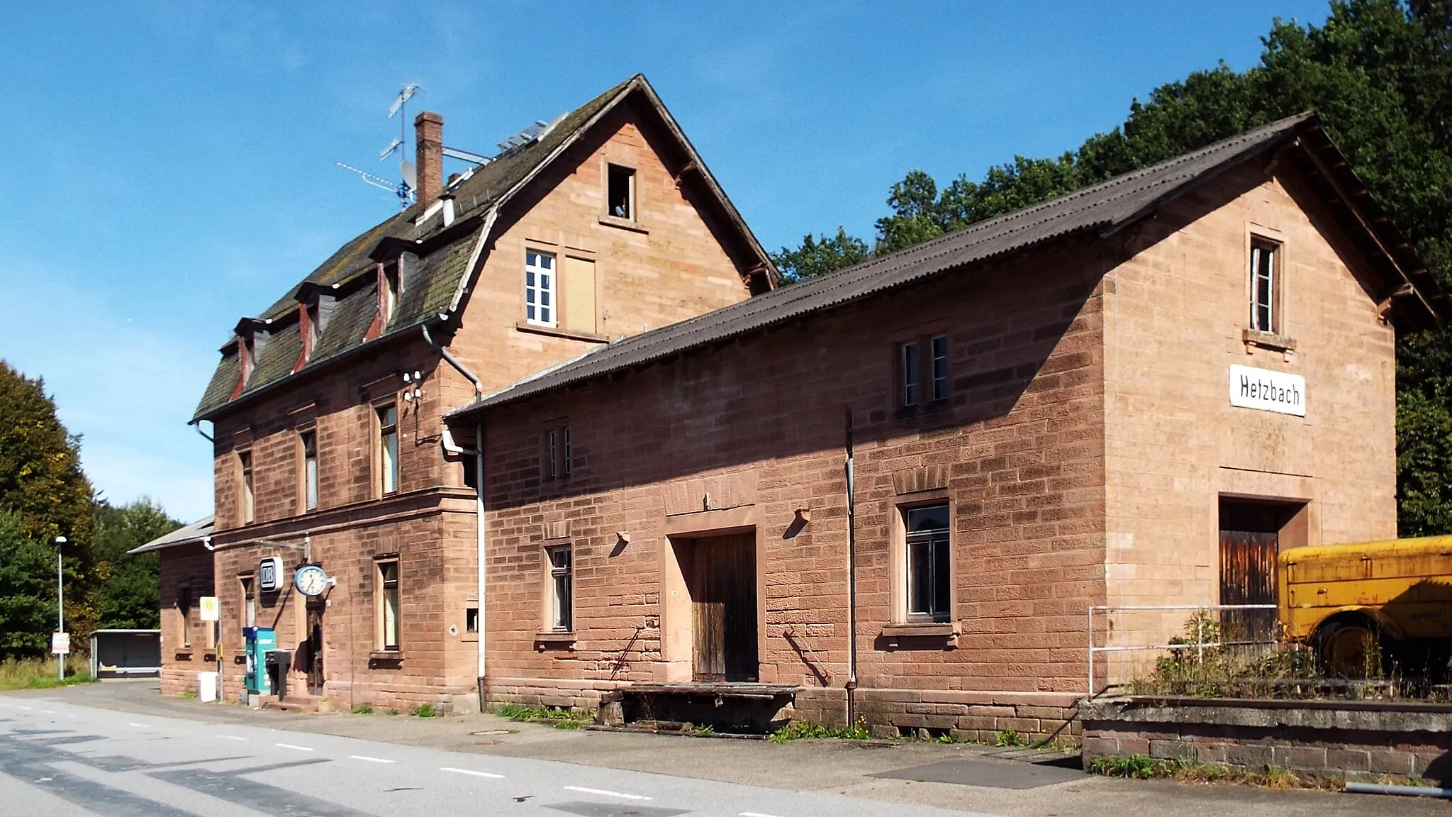 Photo showing: Baudenkmal: Hetzbach Bahnhof
