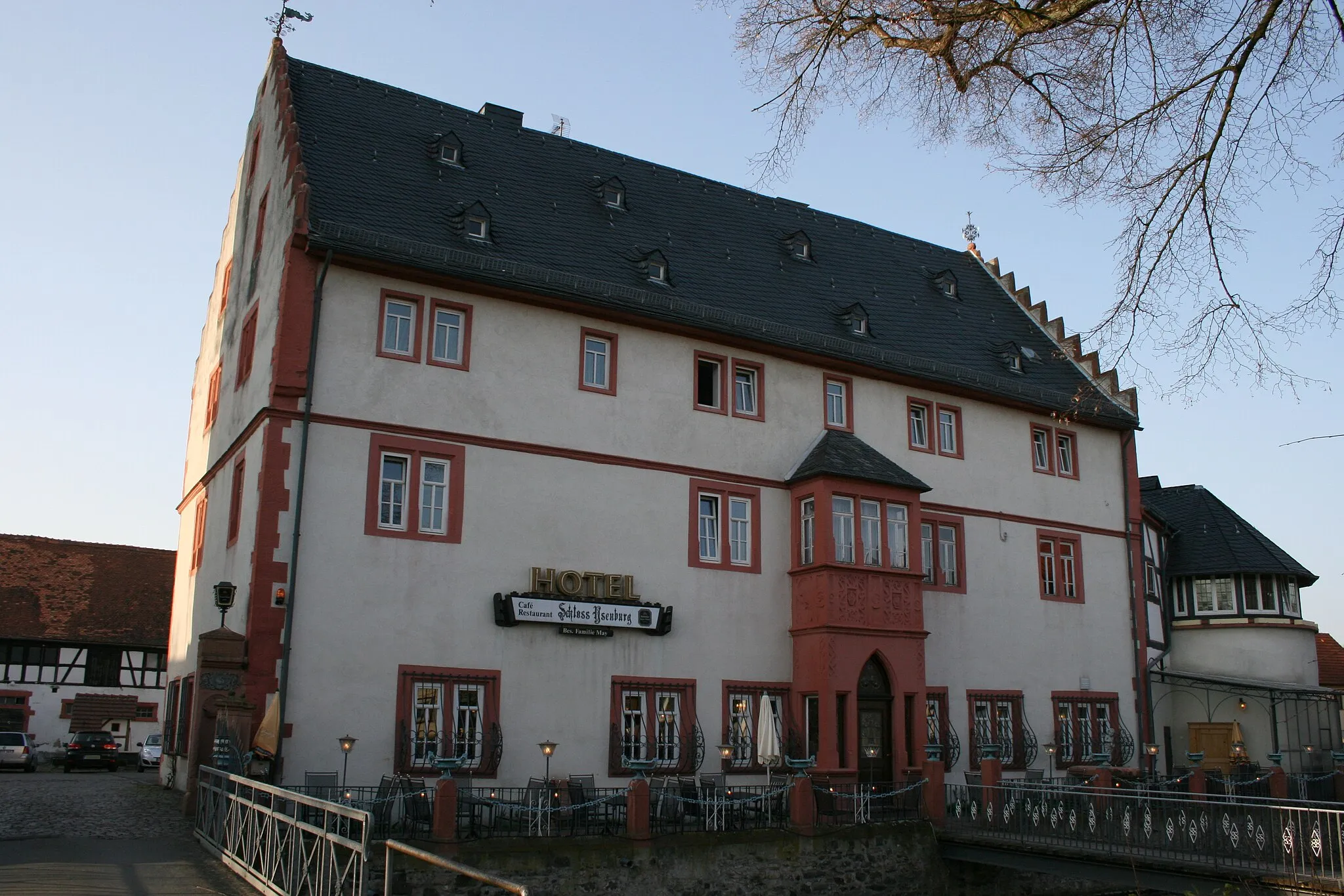 Photo showing: Schloss Ysenburg, Renaissancegebäude als Teil der de:Burg Staden in Florstadt-Staden, Hessen.