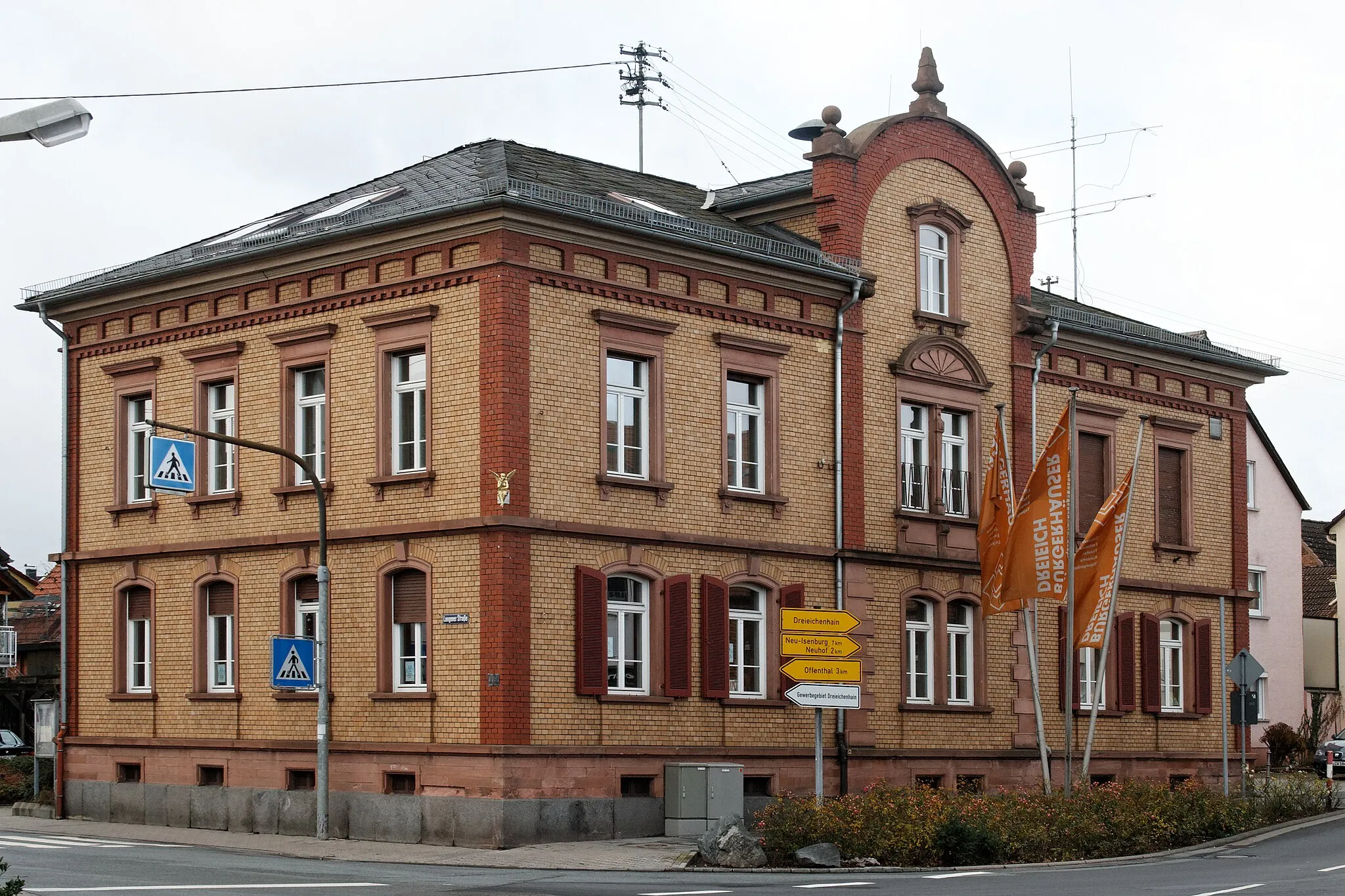 Photo showing: Rathaus in Götzenhain, einem Stadtteil von Dreieich (Hessen), 1902 als Schule erbaut.