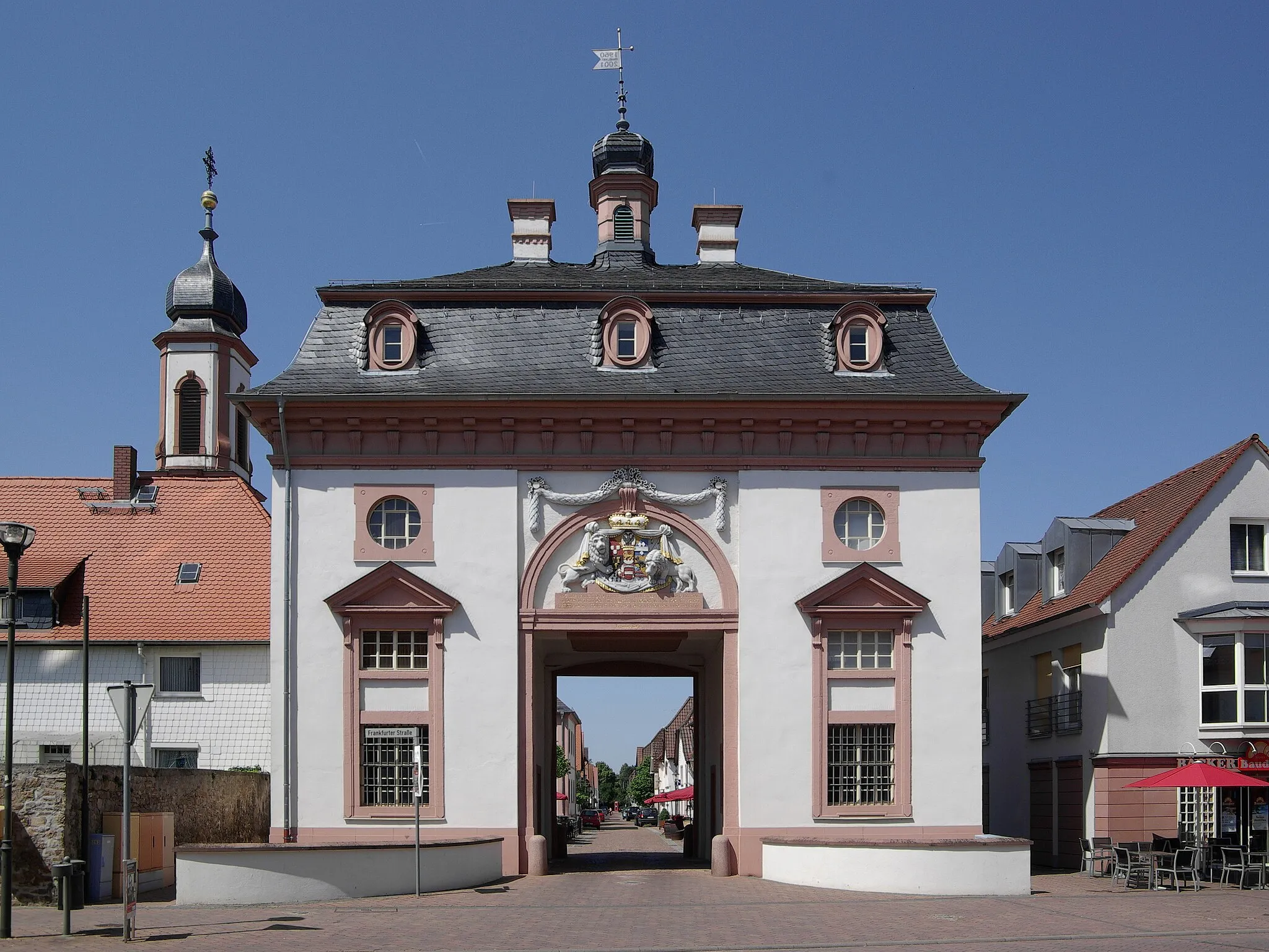 Photo showing: Heusenstamm, Torbau