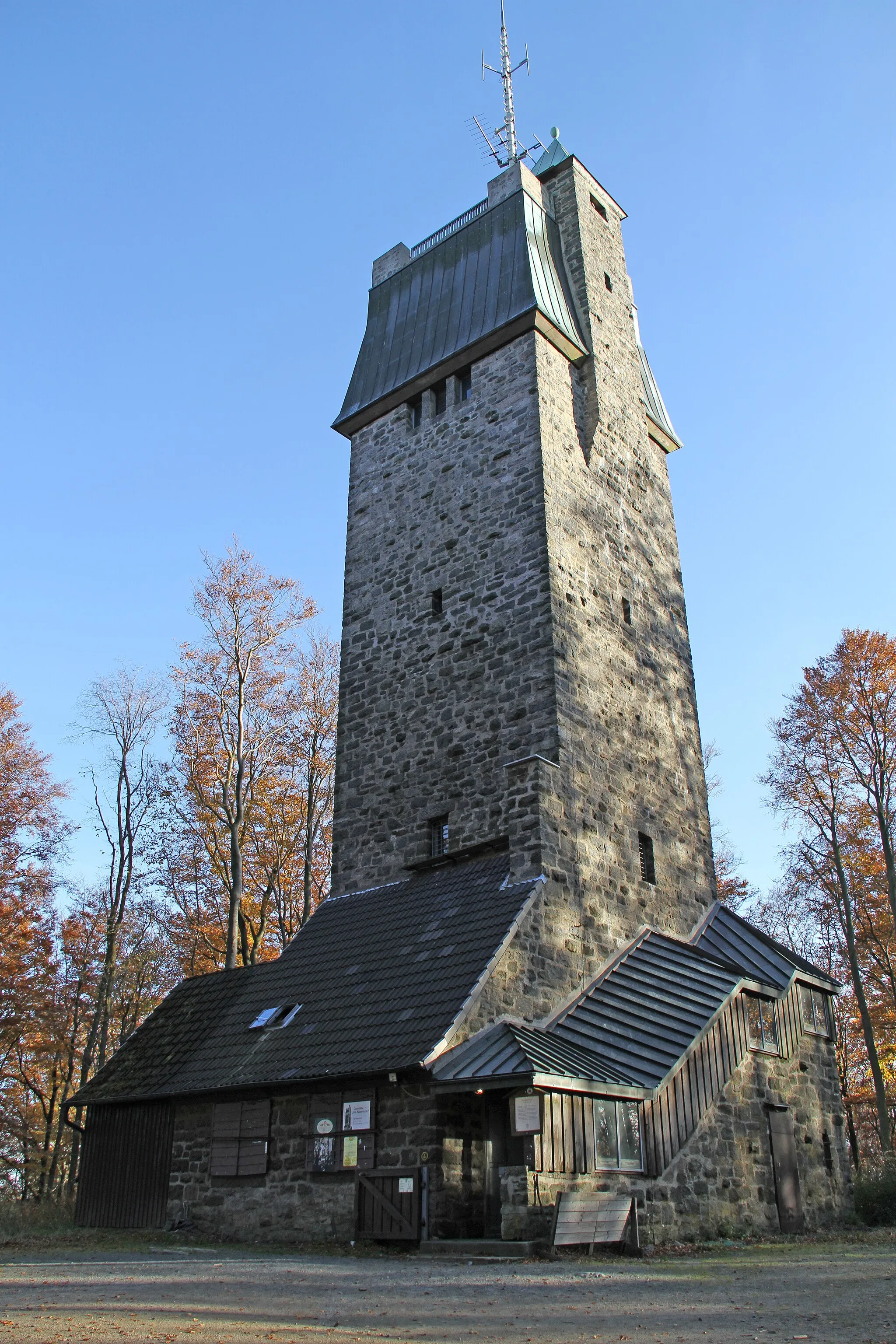 Photo showing: Kaiserturm auf der Neunkircher Höhe bei Modautal im Landkreis Darmstadt-Dieburg.