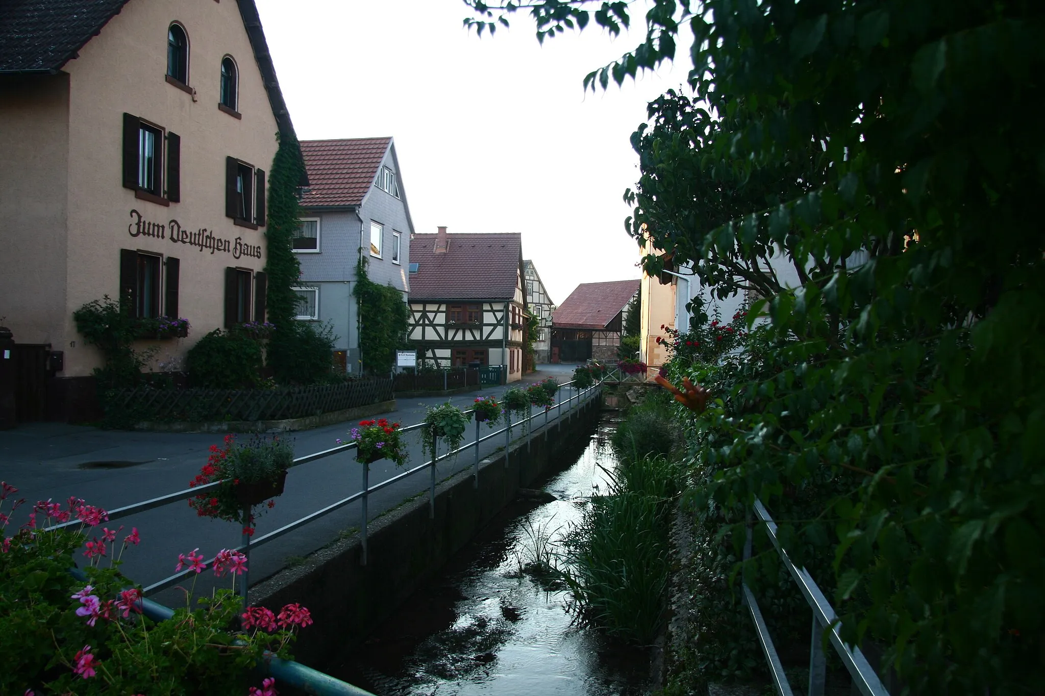 Photo showing: Bachgasse in Nieder-Kainsbach