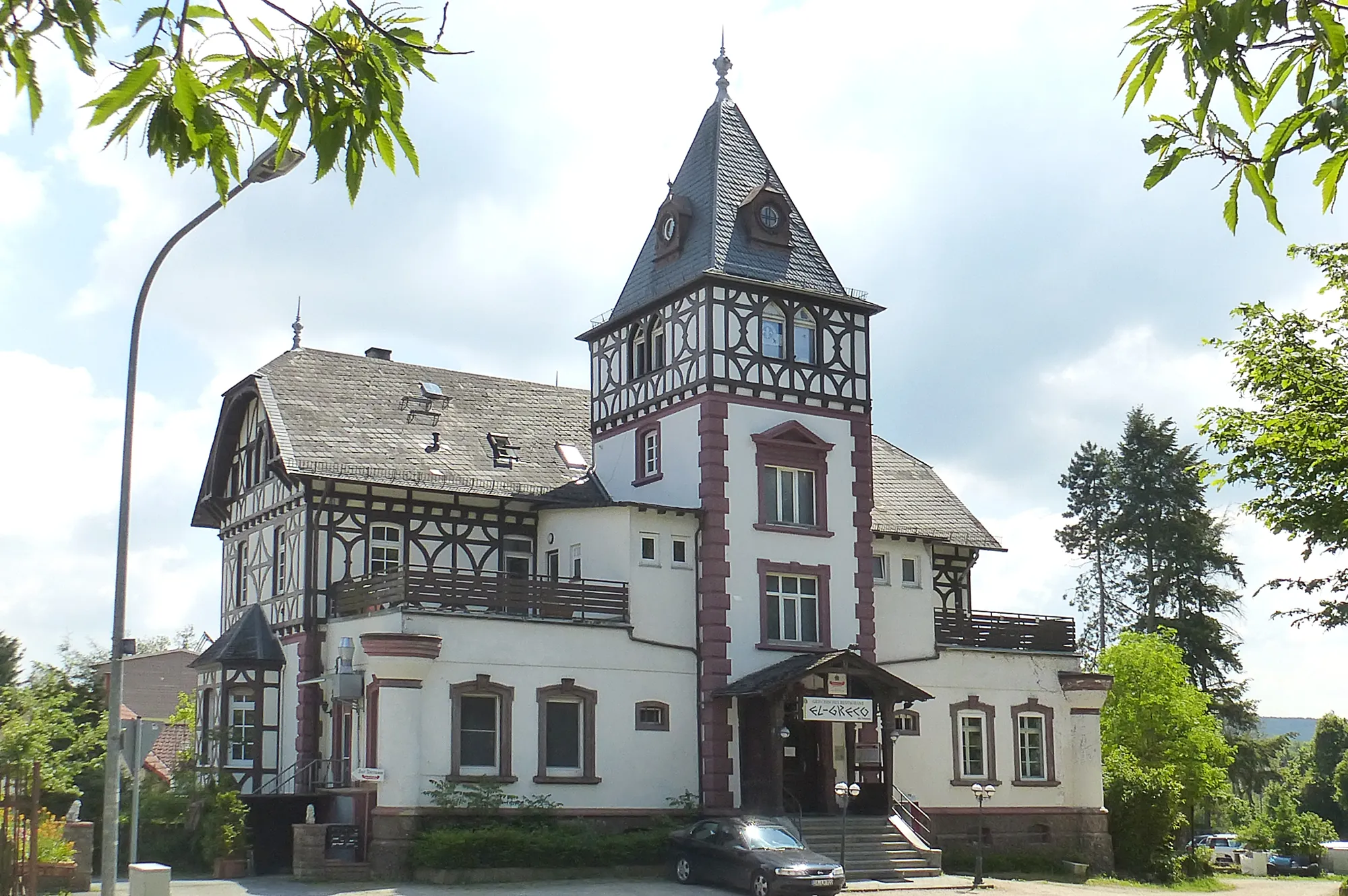 Photo showing: Denkmalgeschütztes Wohnhaus mit Gaststätte in Mühltal, Ortsteil Trautheim, Am Trautheim 1